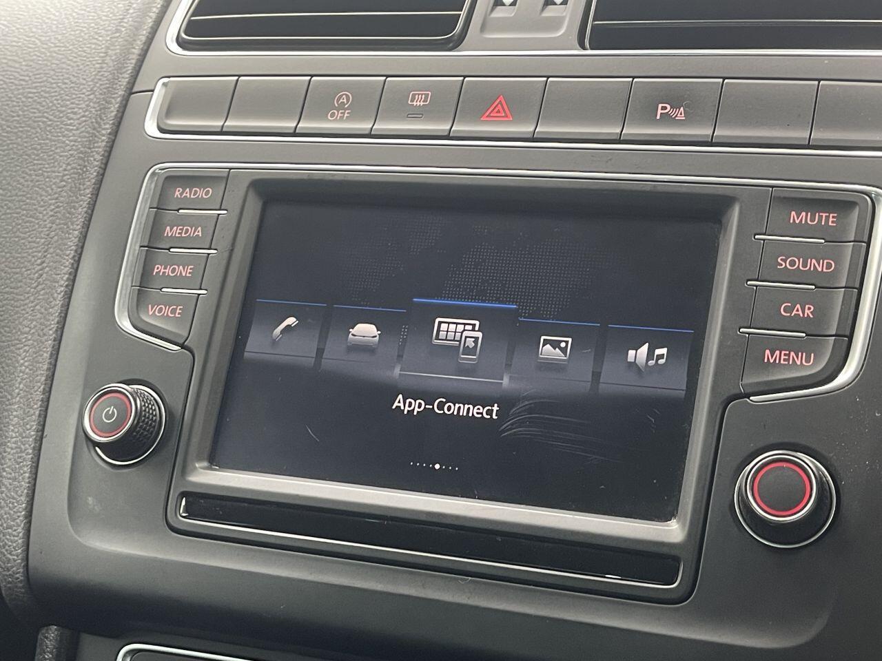 Volkswagen Polo - Image 41