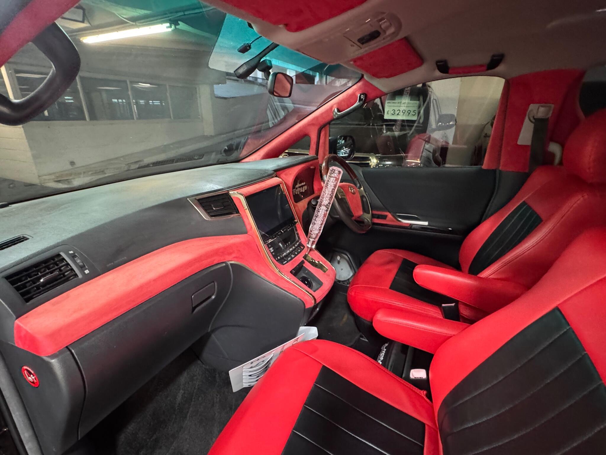 Toyota Alphard - Image 12