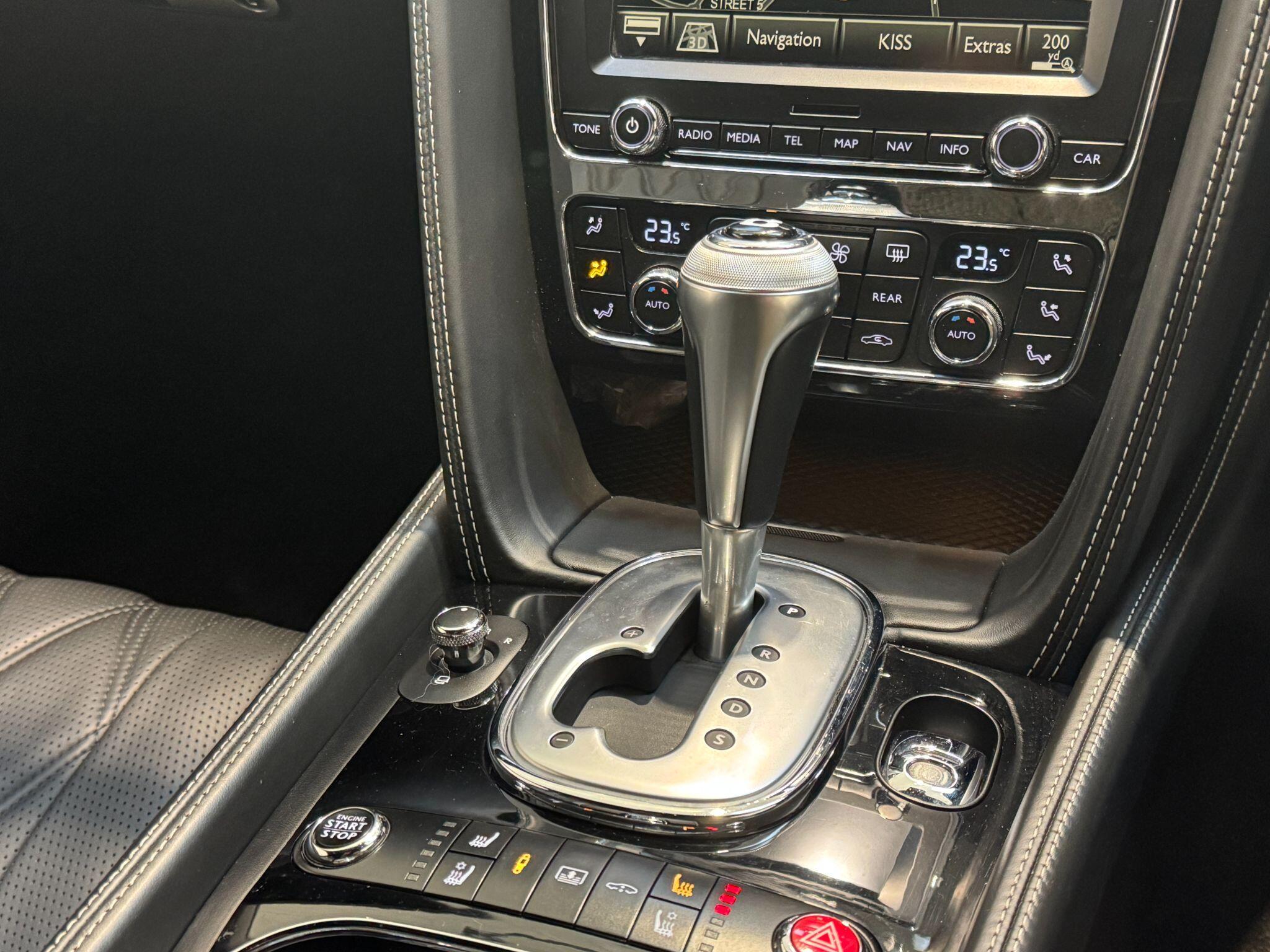 Bentley Flying Spur - Image 69