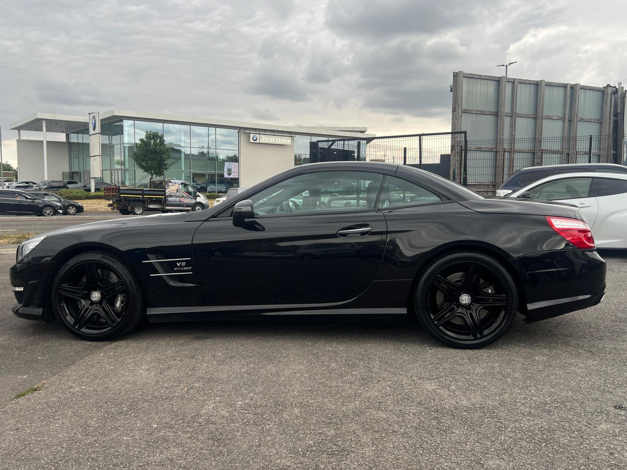 Mercedes SL - Image 10