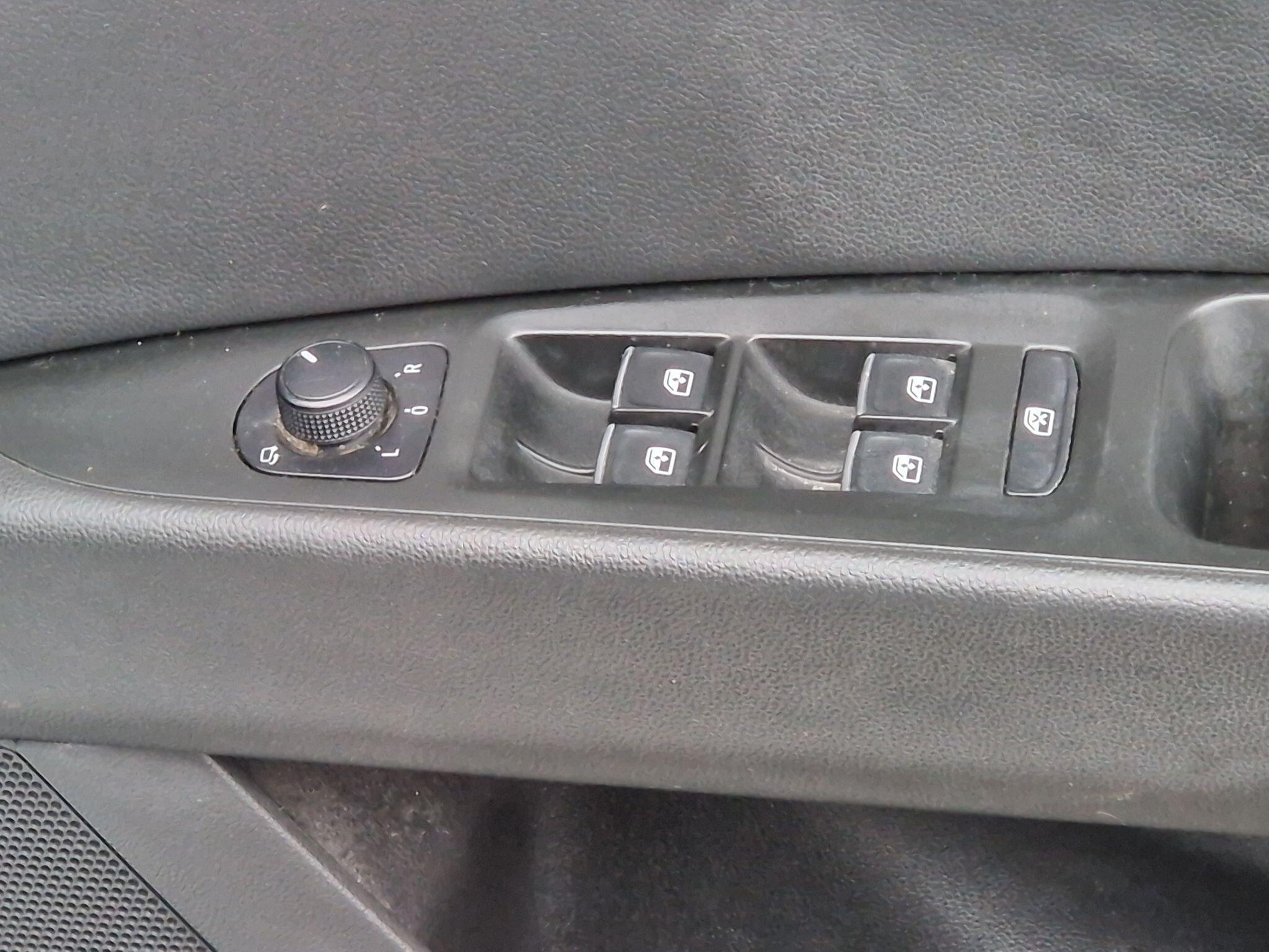 SEAT Leon - Image 32