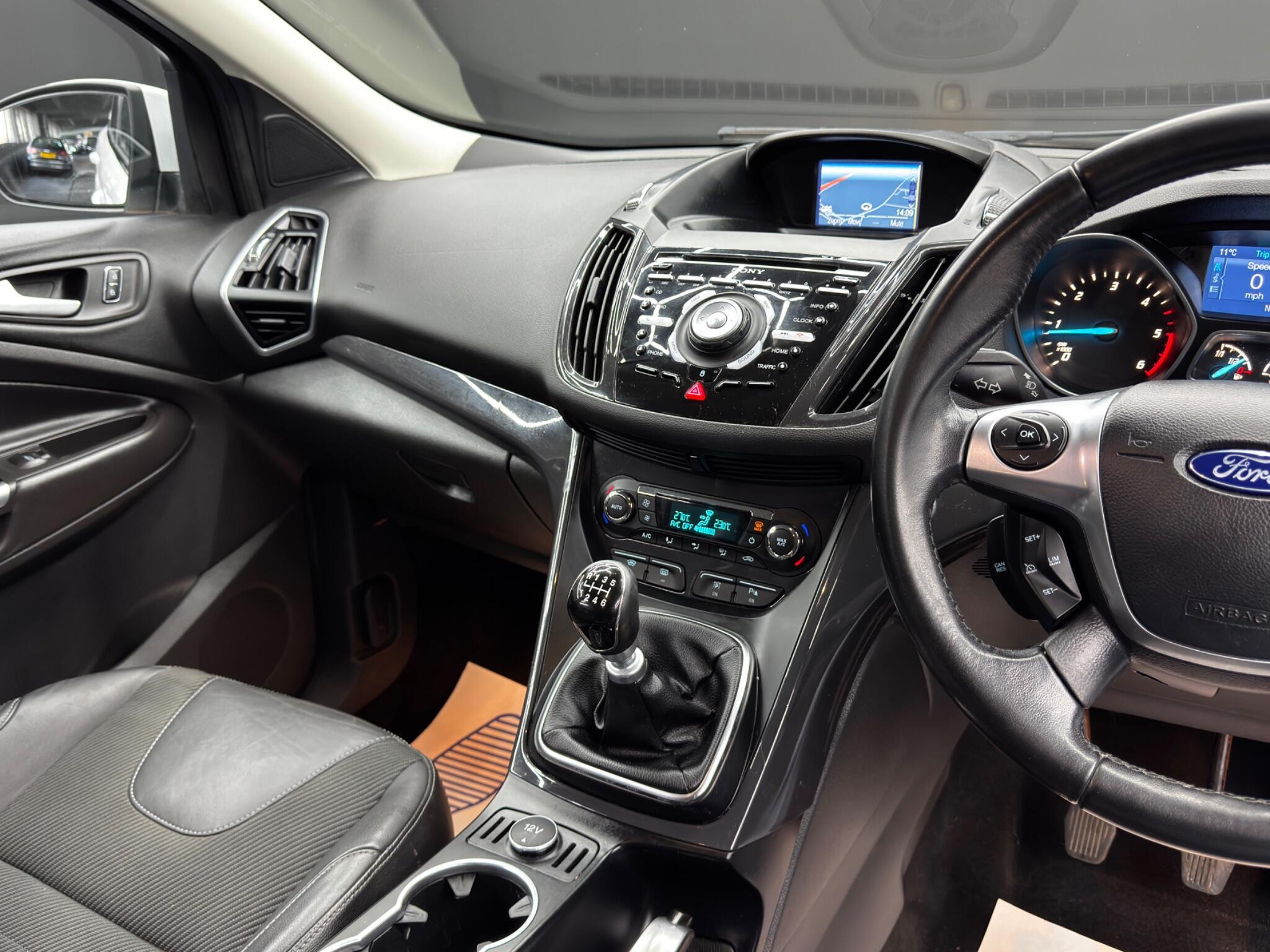 Ford Kuga - Image 23