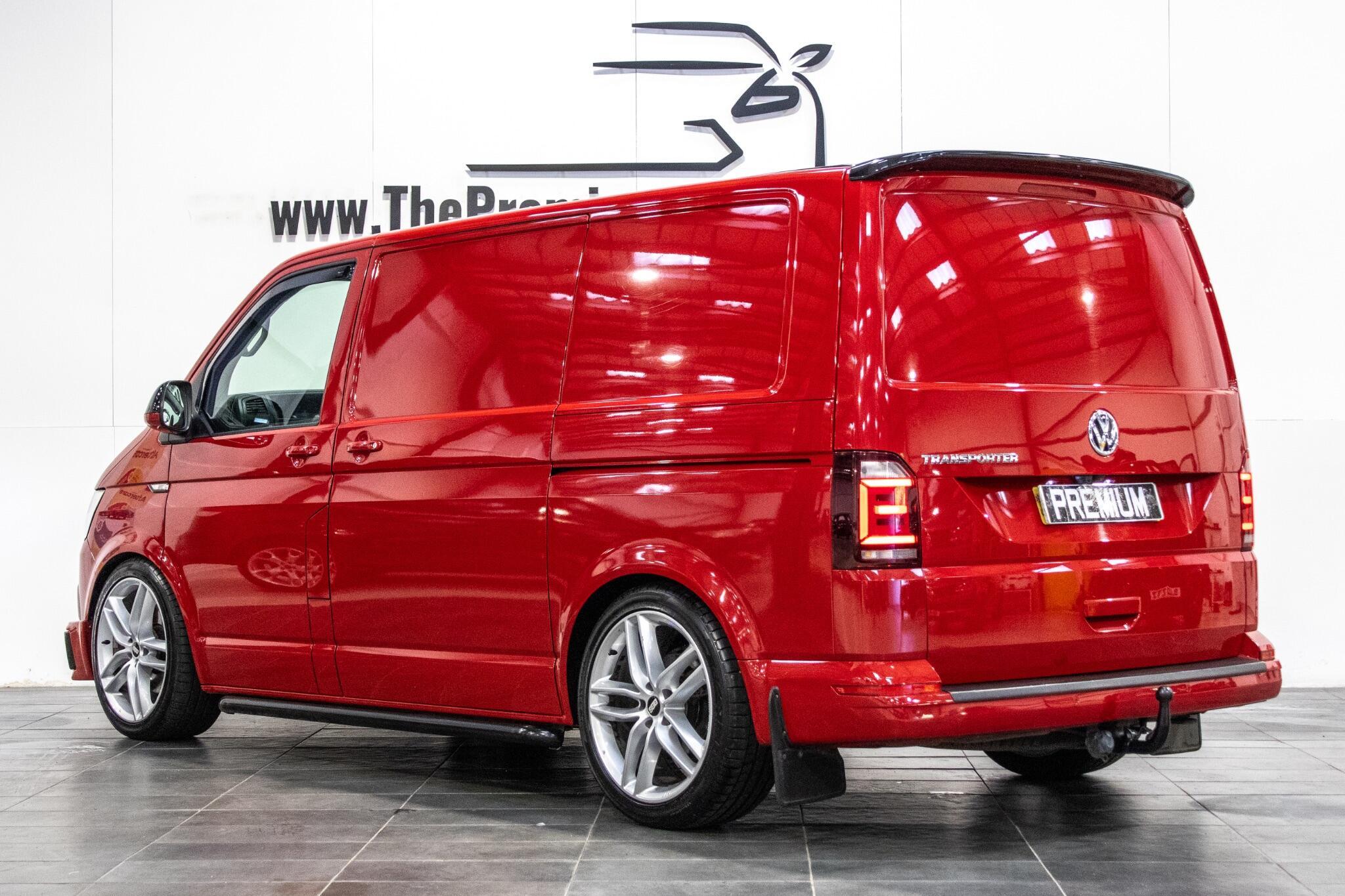 Volkswagen Transporter - Image 7