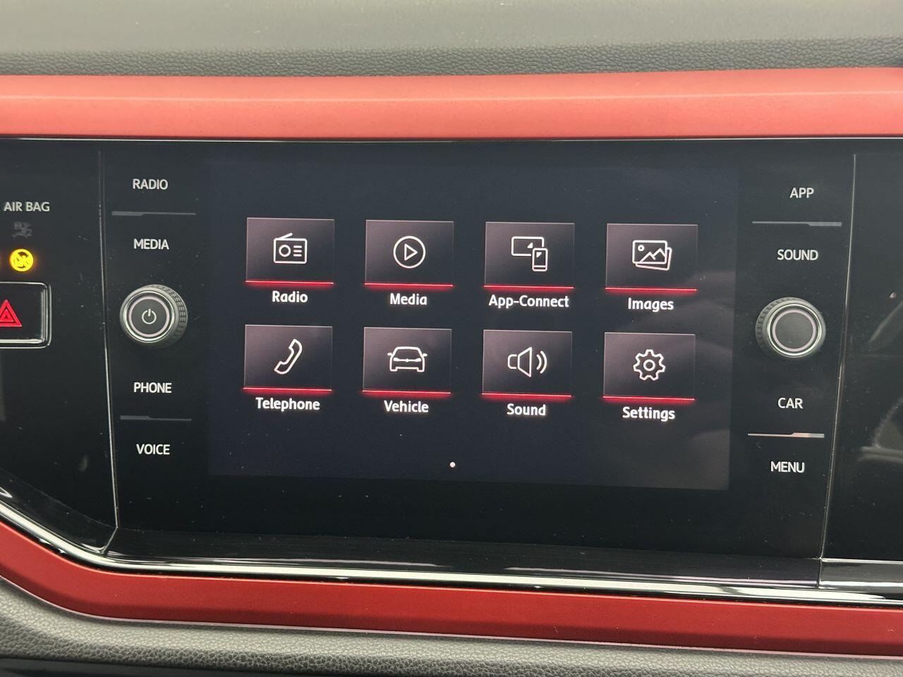 Volkswagen Polo - Image 20