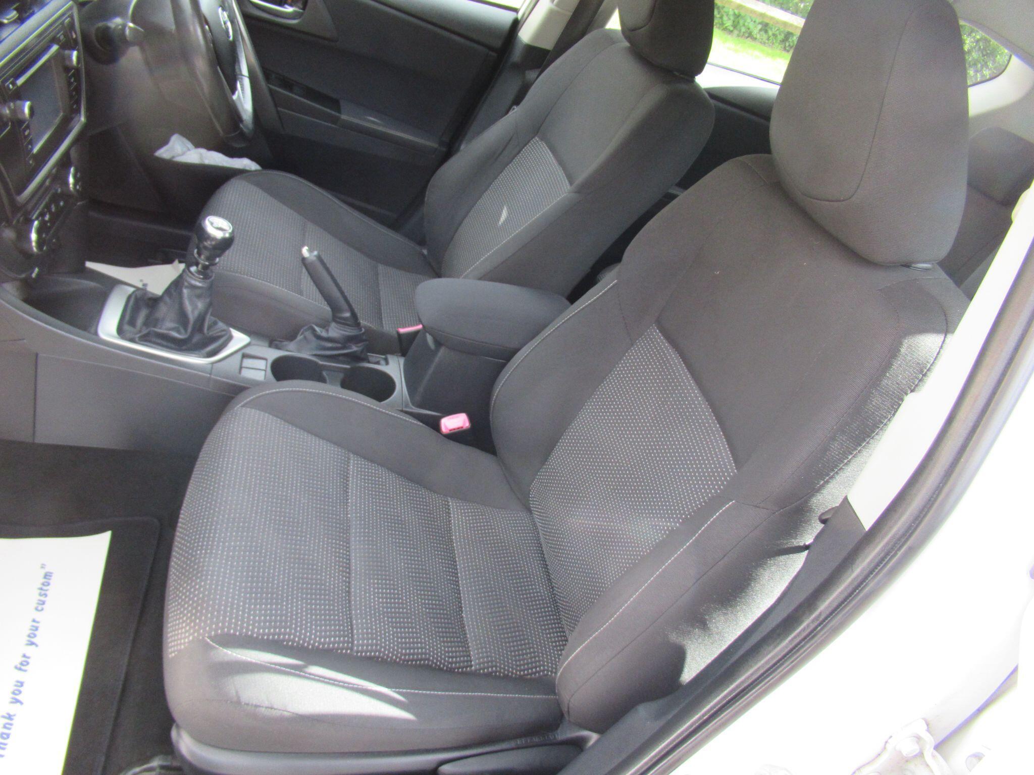 Toyota Auris - Image 13