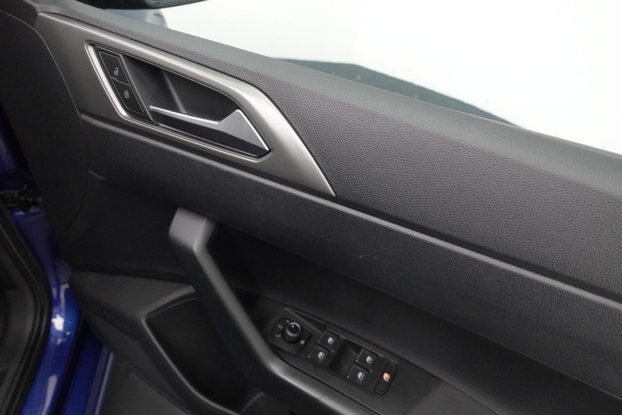 Volkswagen Polo - Image 17