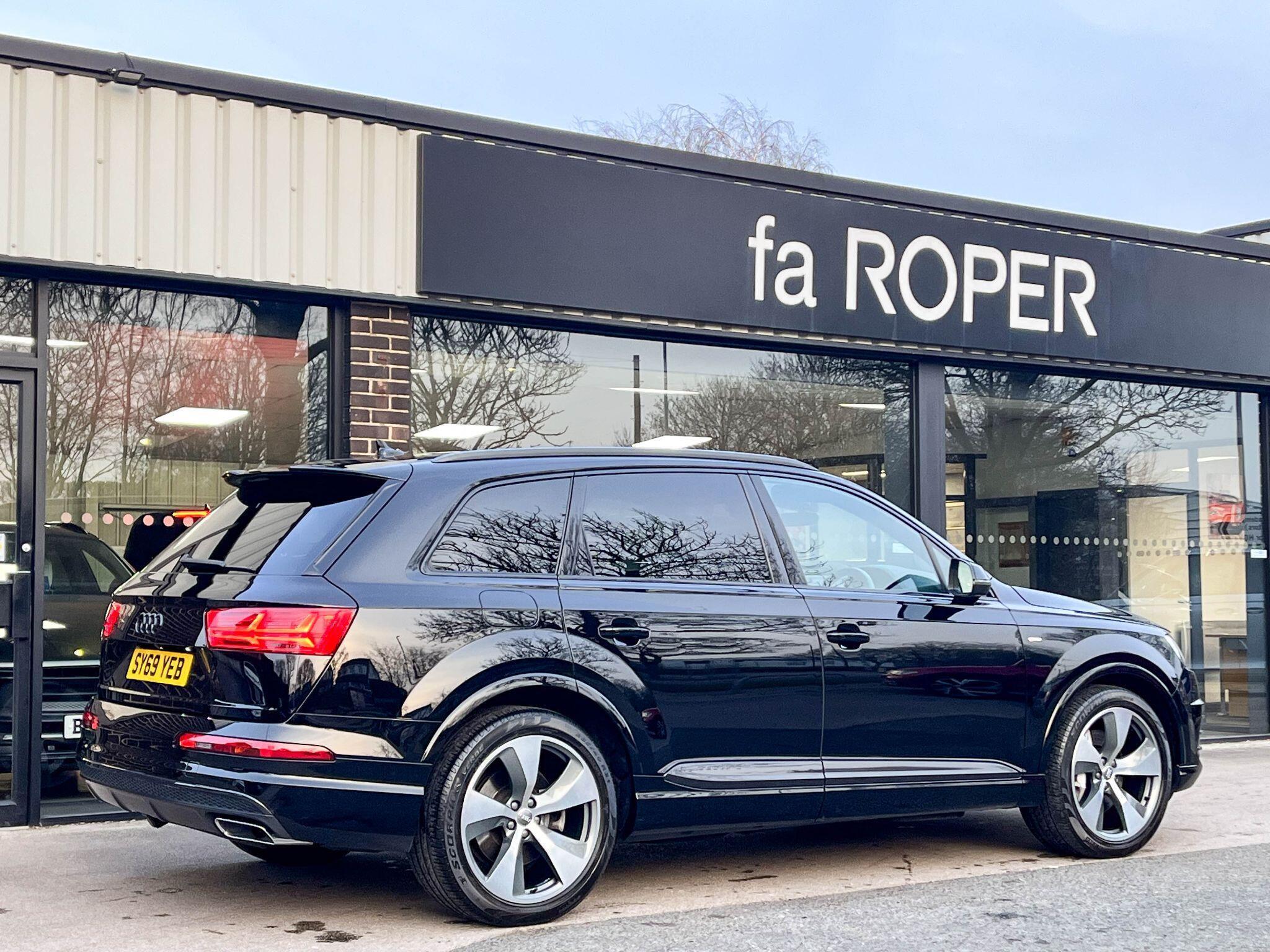 Audi Q7 - Image 18