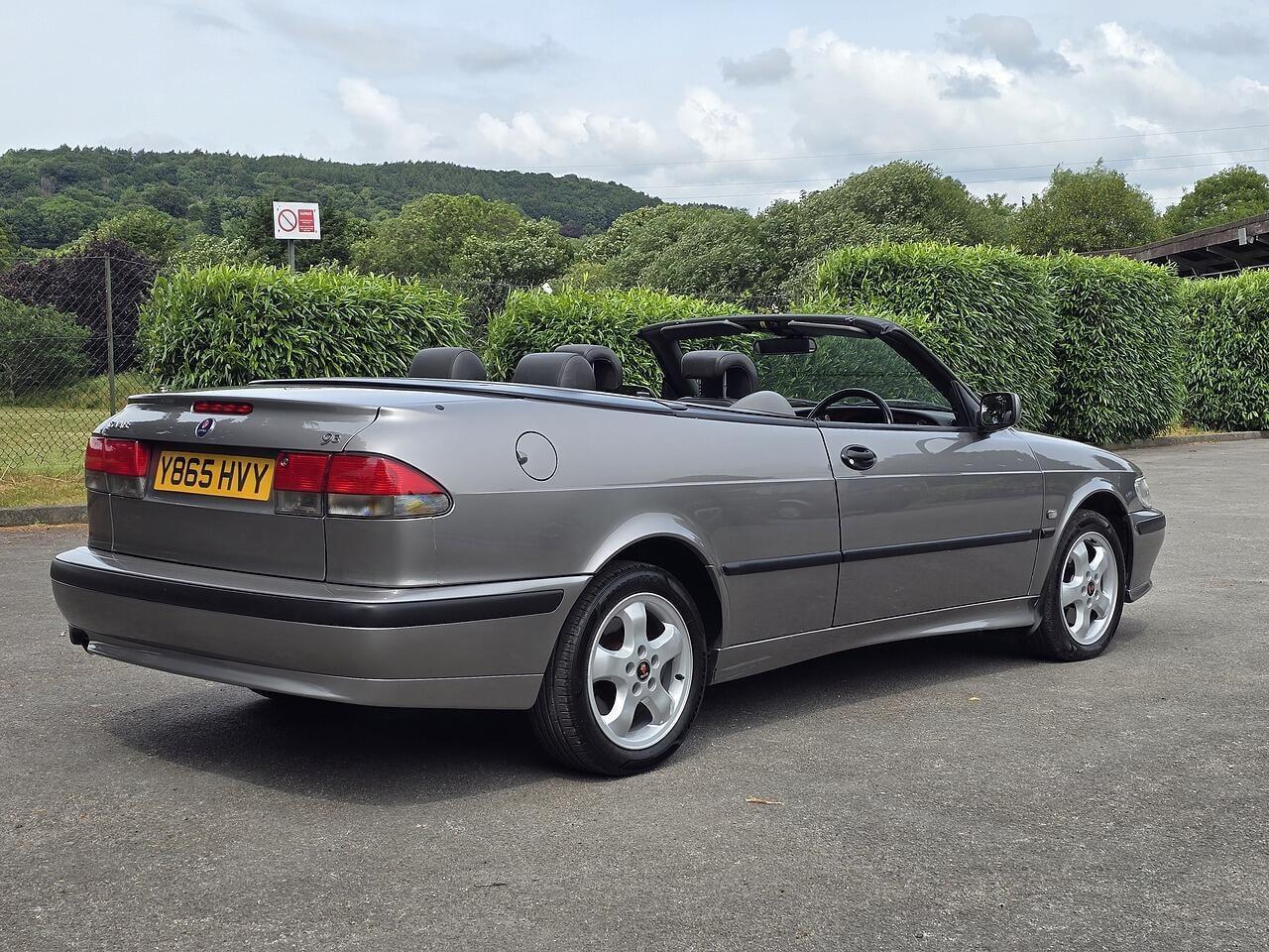Saab 9-3 - Image 19