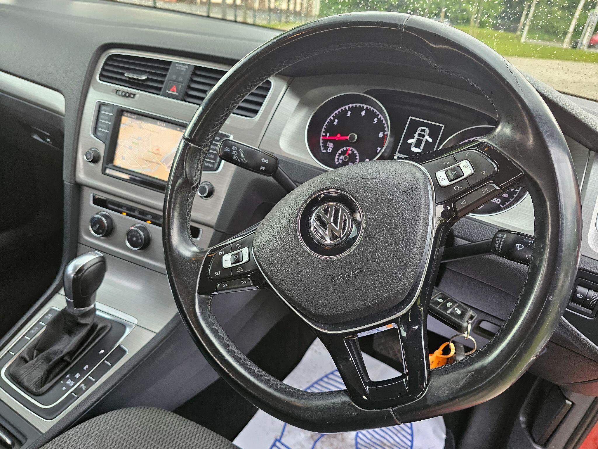 Volkswagen Golf - Image 29