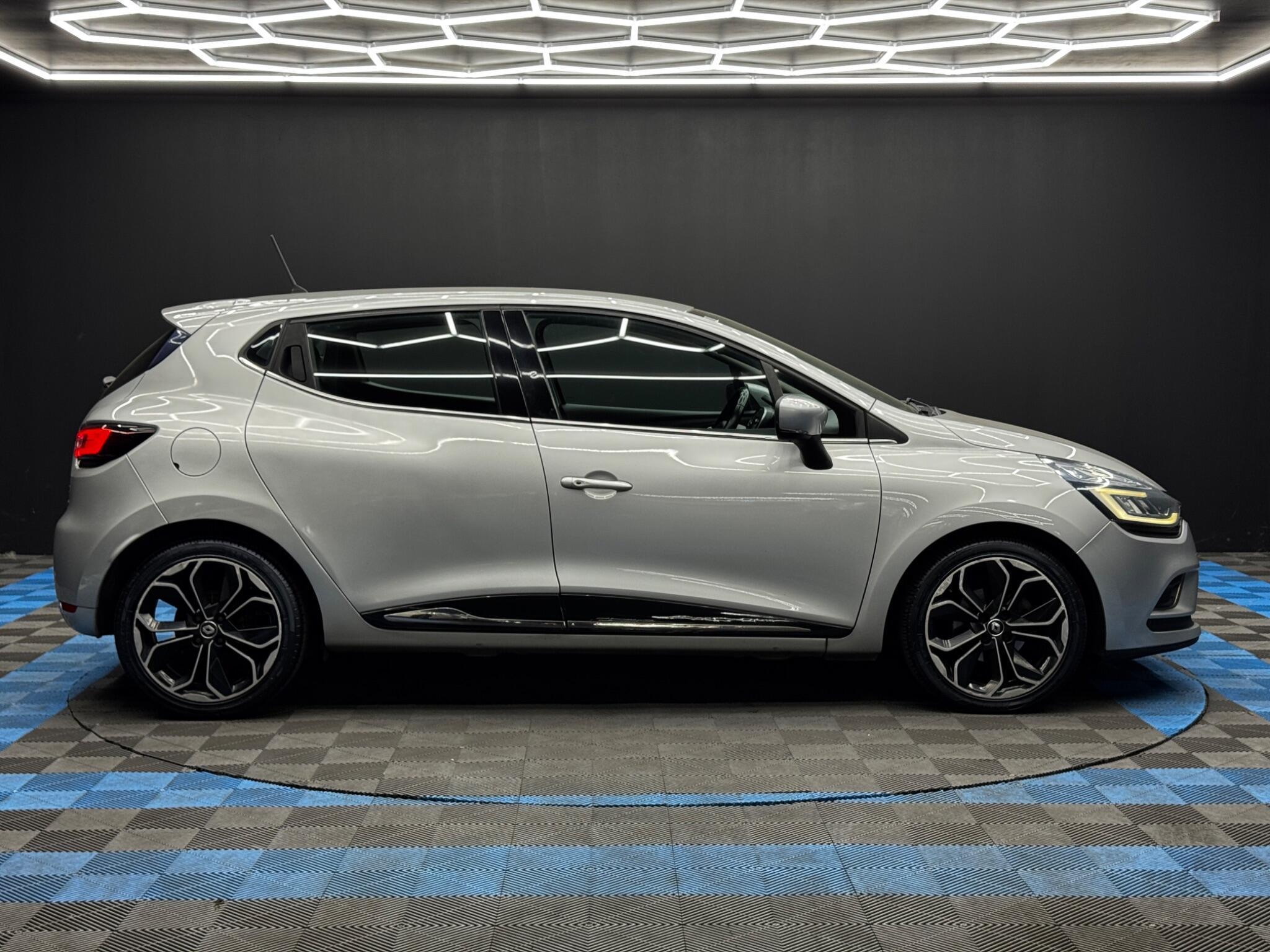 Renault Clio - Image 4