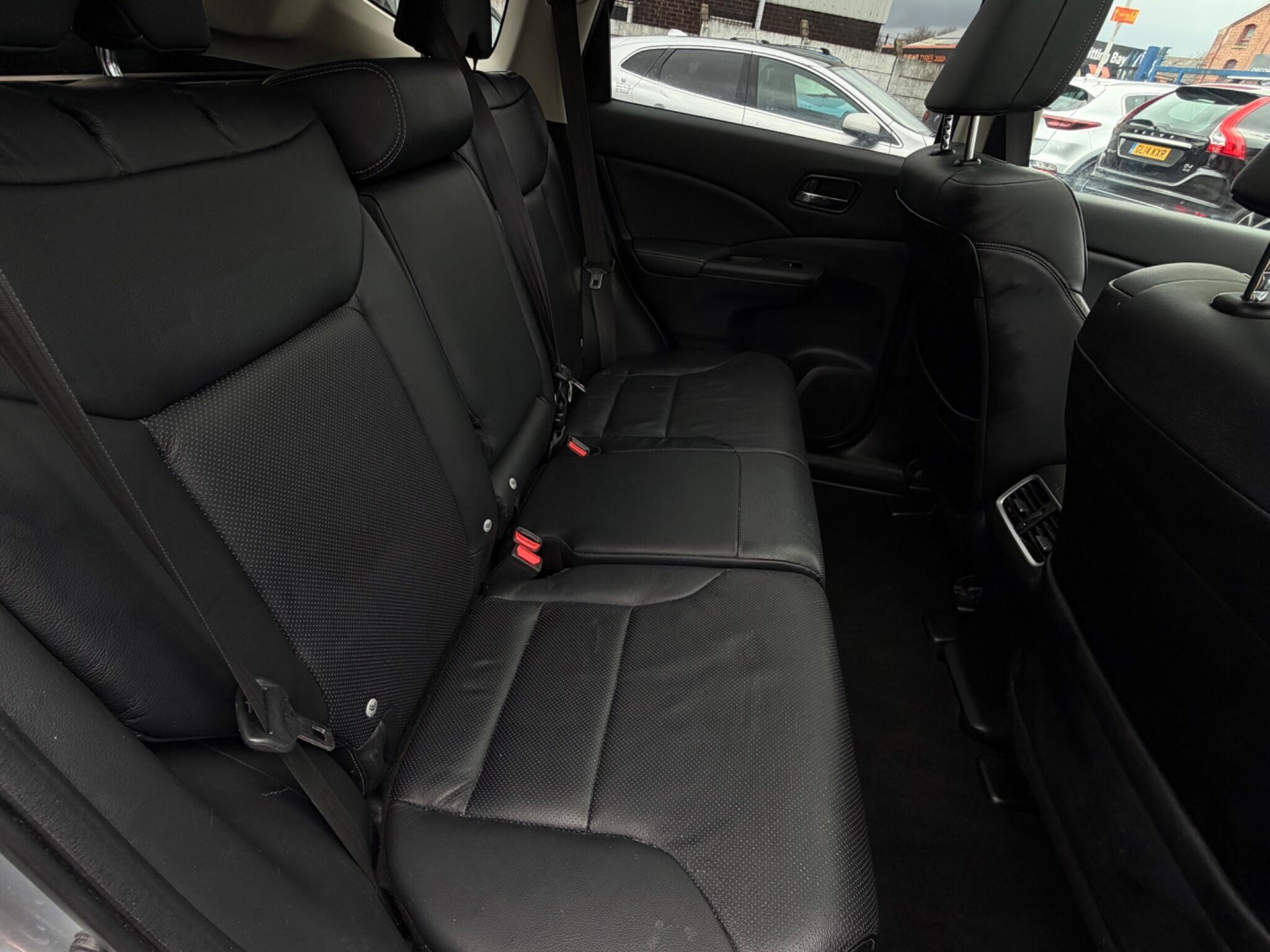 Honda CR-V - Image 13