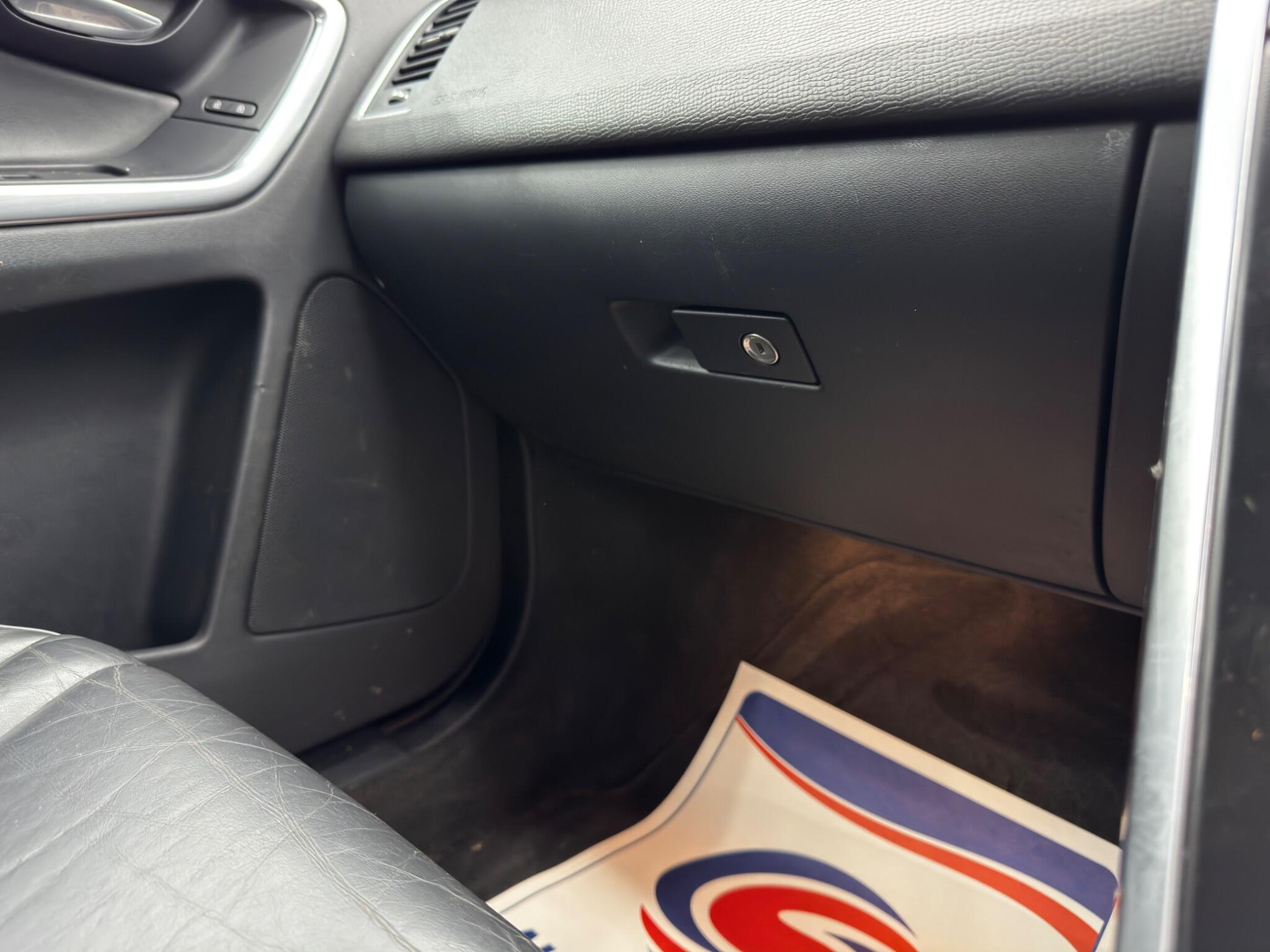 Volvo XC60 - Image 33