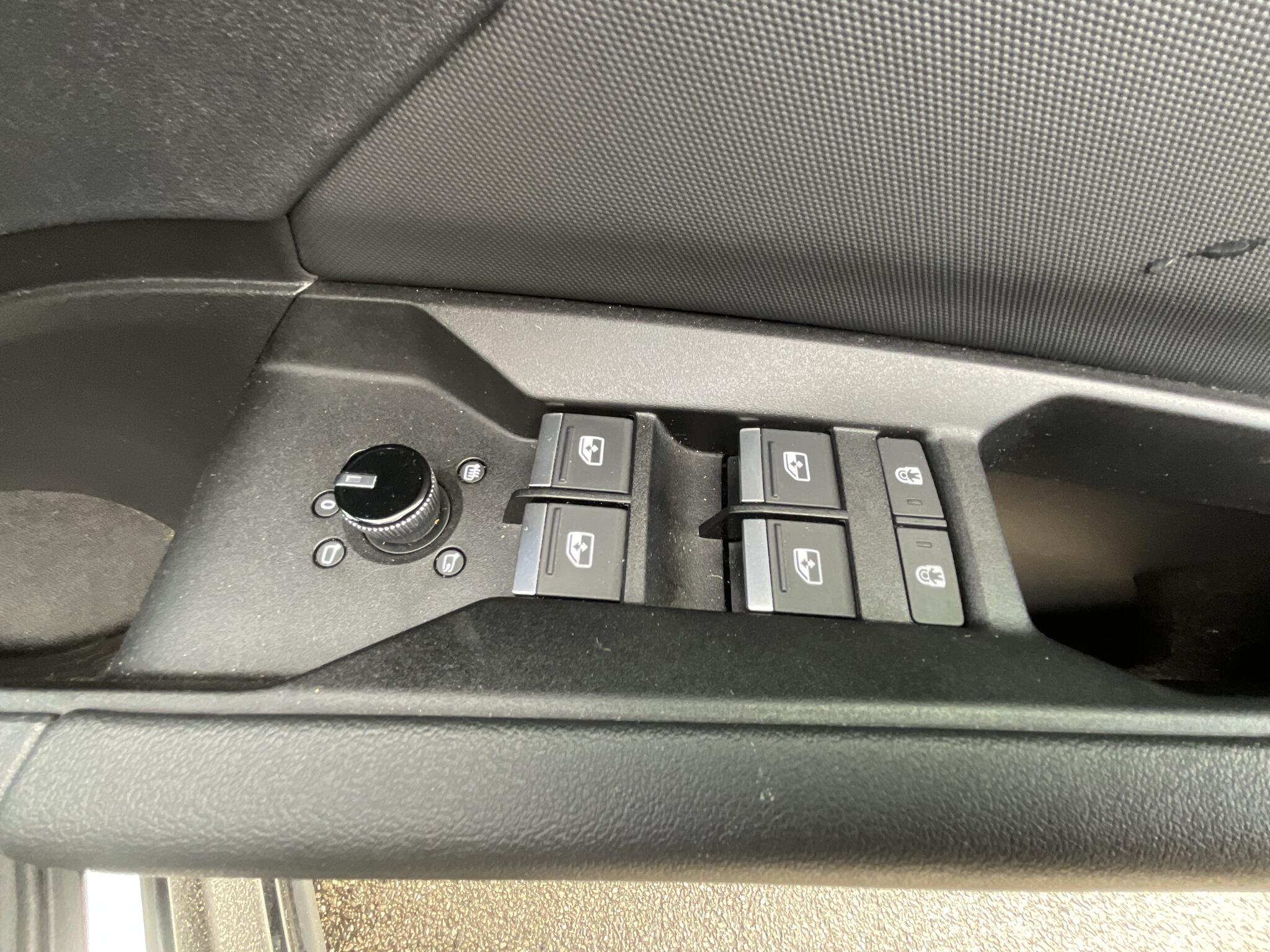 Audi Q4 E-Tron - Image 19