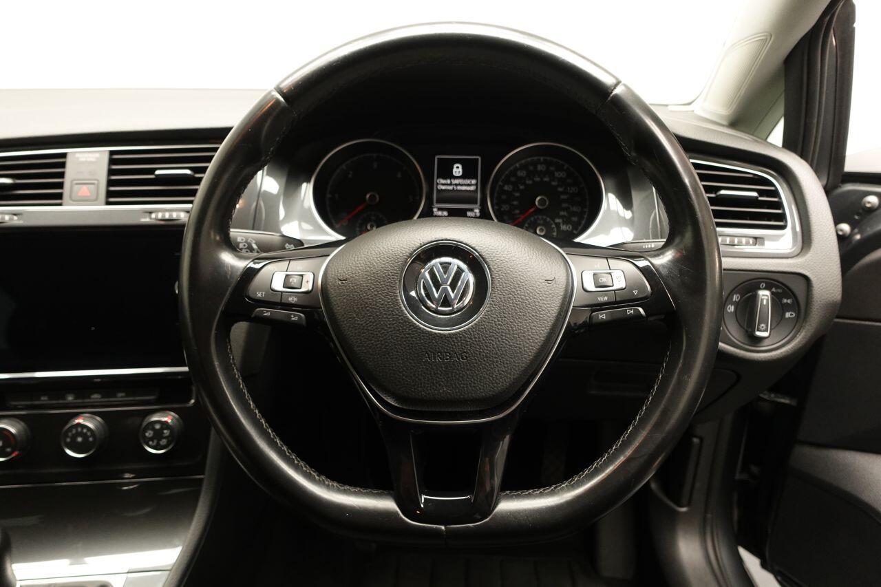 Volkswagen Golf - Image 33