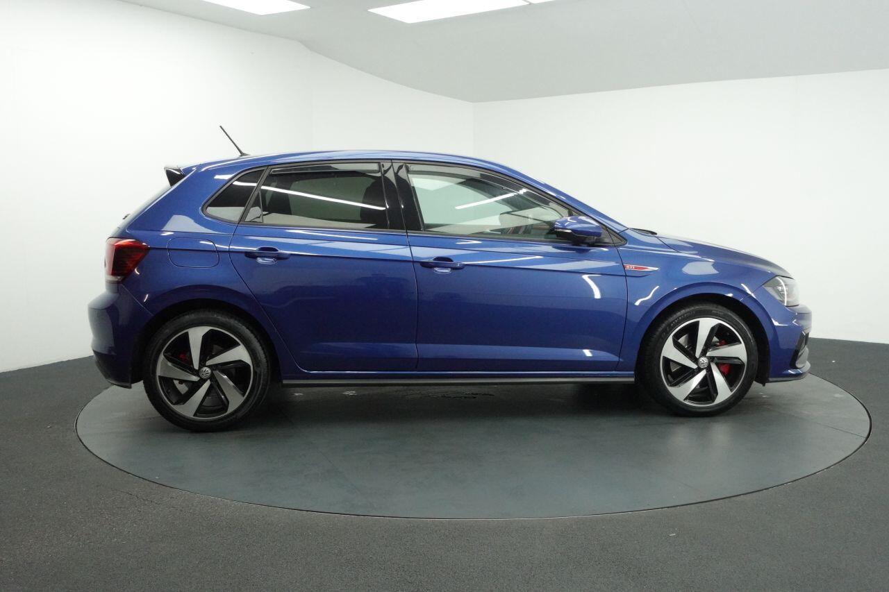 Volkswagen Polo - Image 12