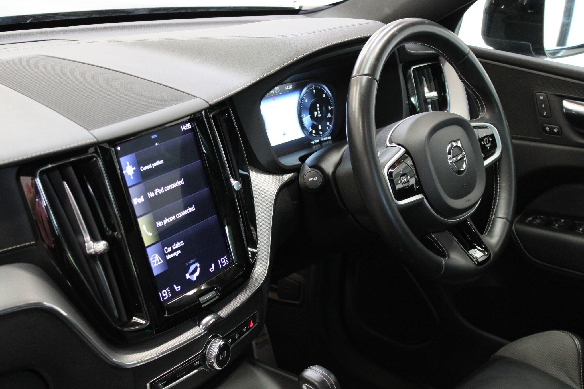Volvo XC60 - Image 35