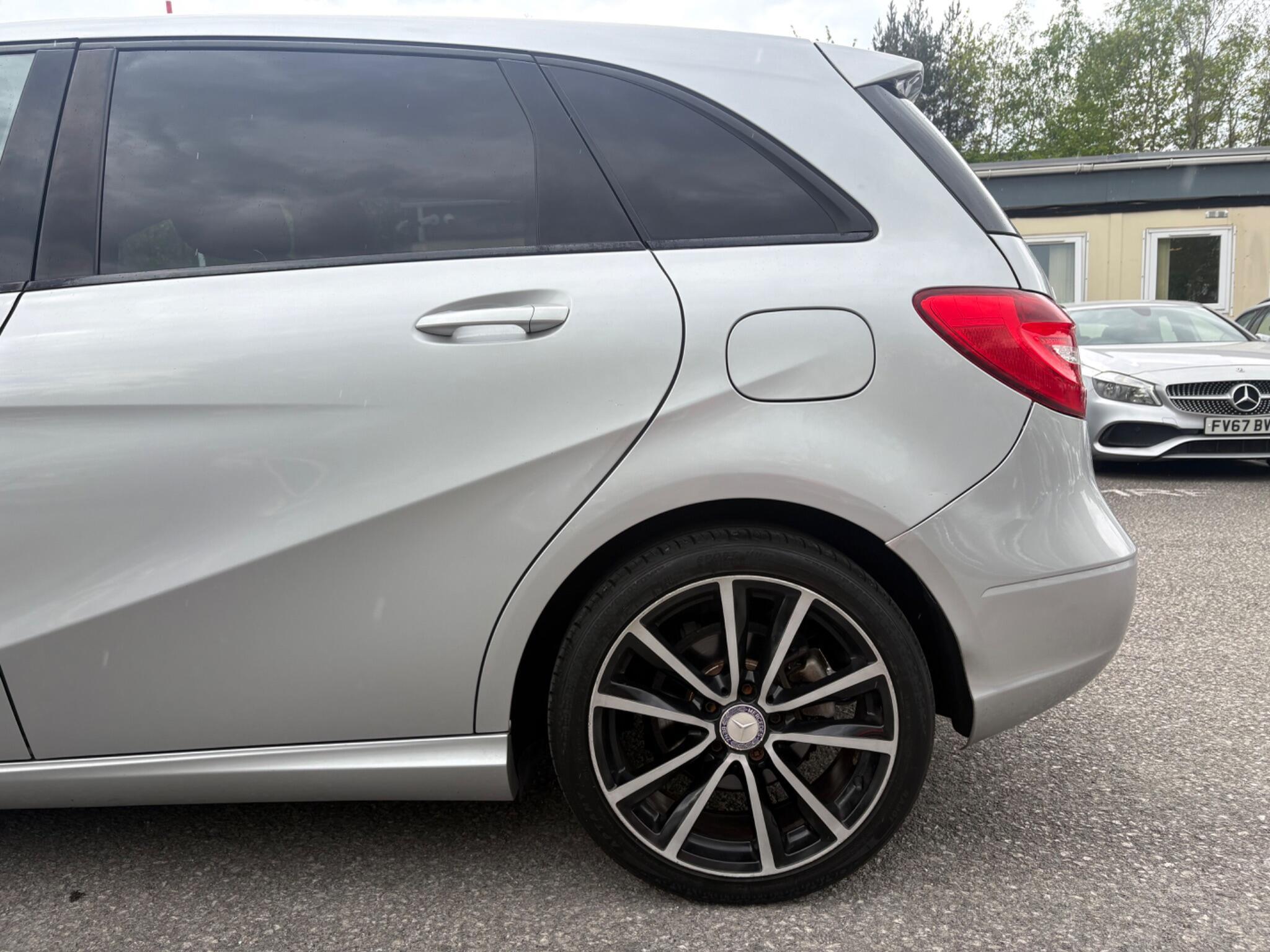 Mercedes B Class - Image 11