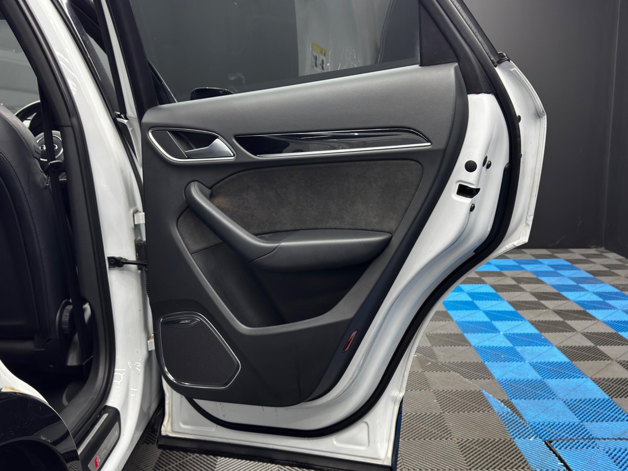 Audi Q3 - Image 43