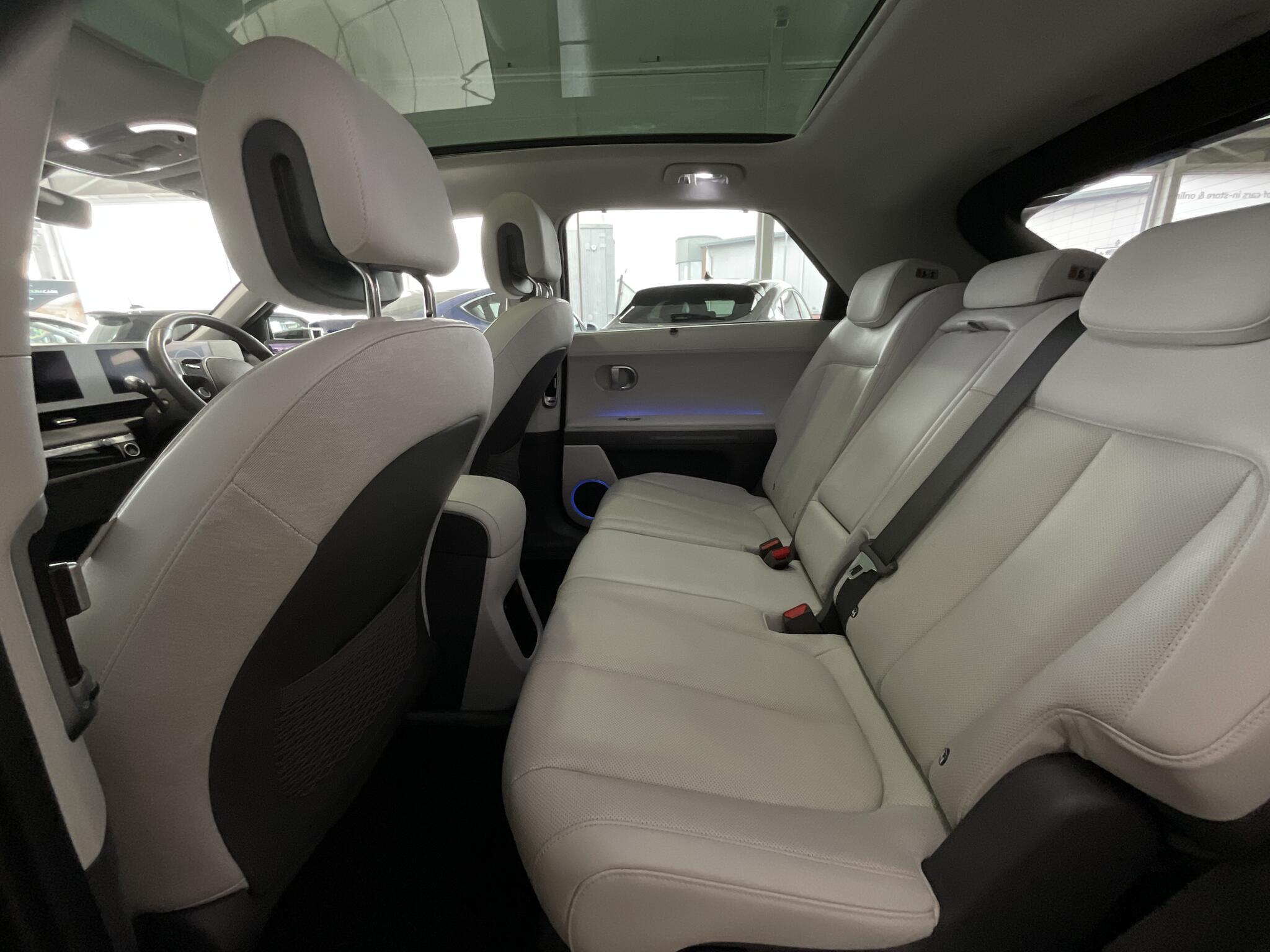 Hyundai Ioniq 5 - Image 14
