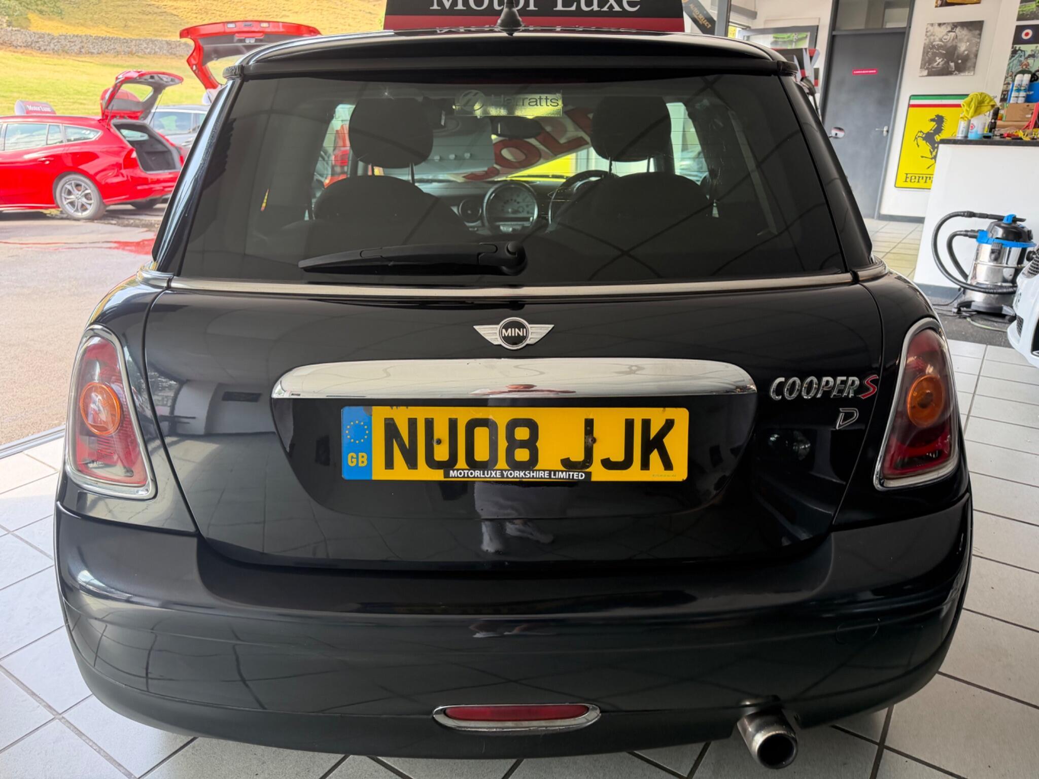 MINI Hatch - Image 10