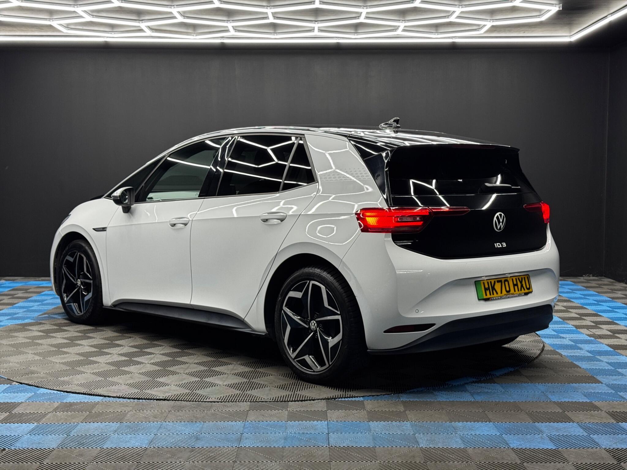 Volkswagen ID.3 - Image 7