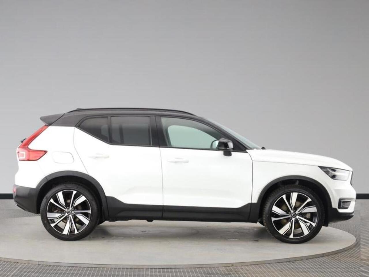 Volvo XC40 - Image 3