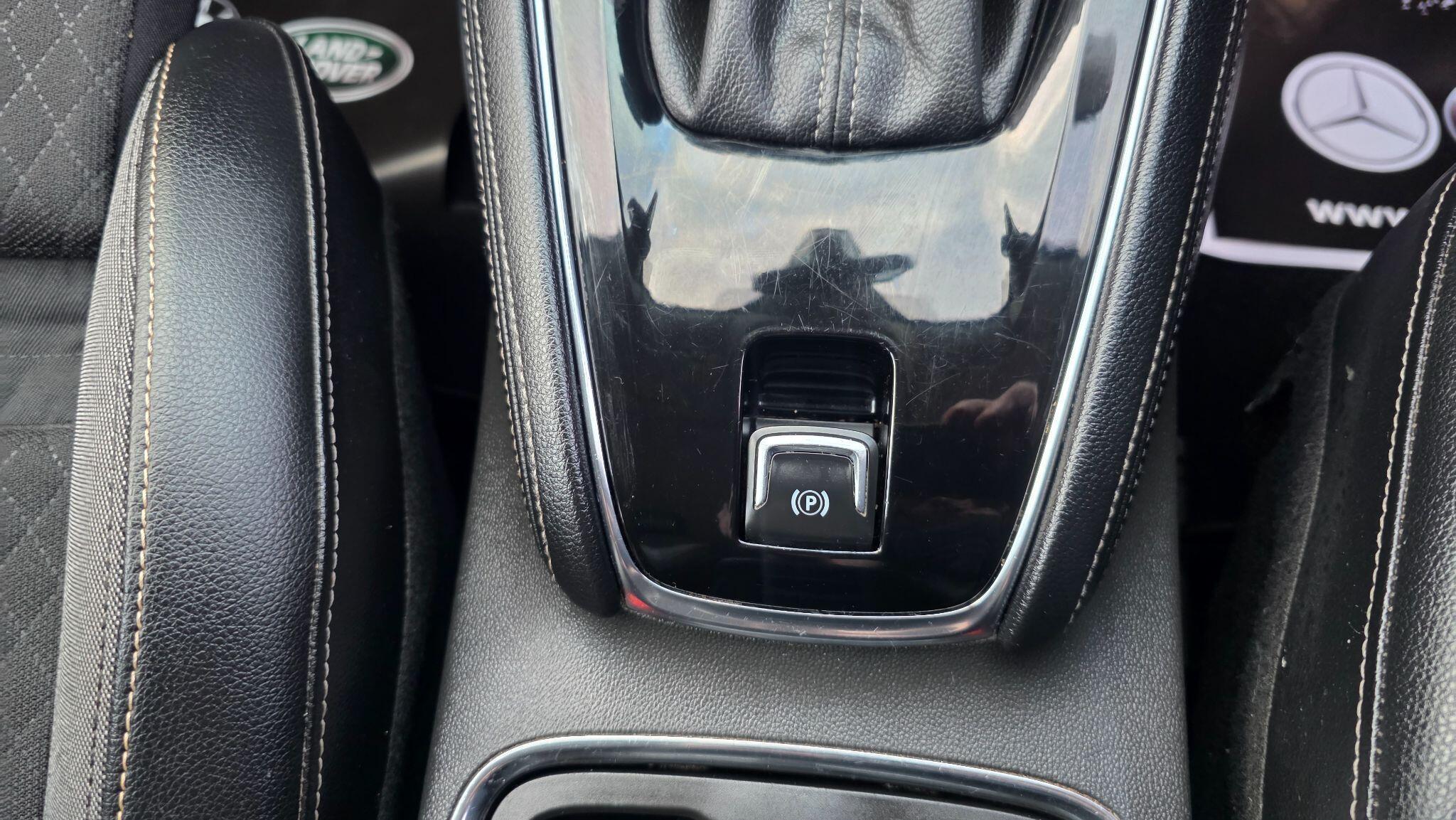 Vauxhall Grandland X - Image 31