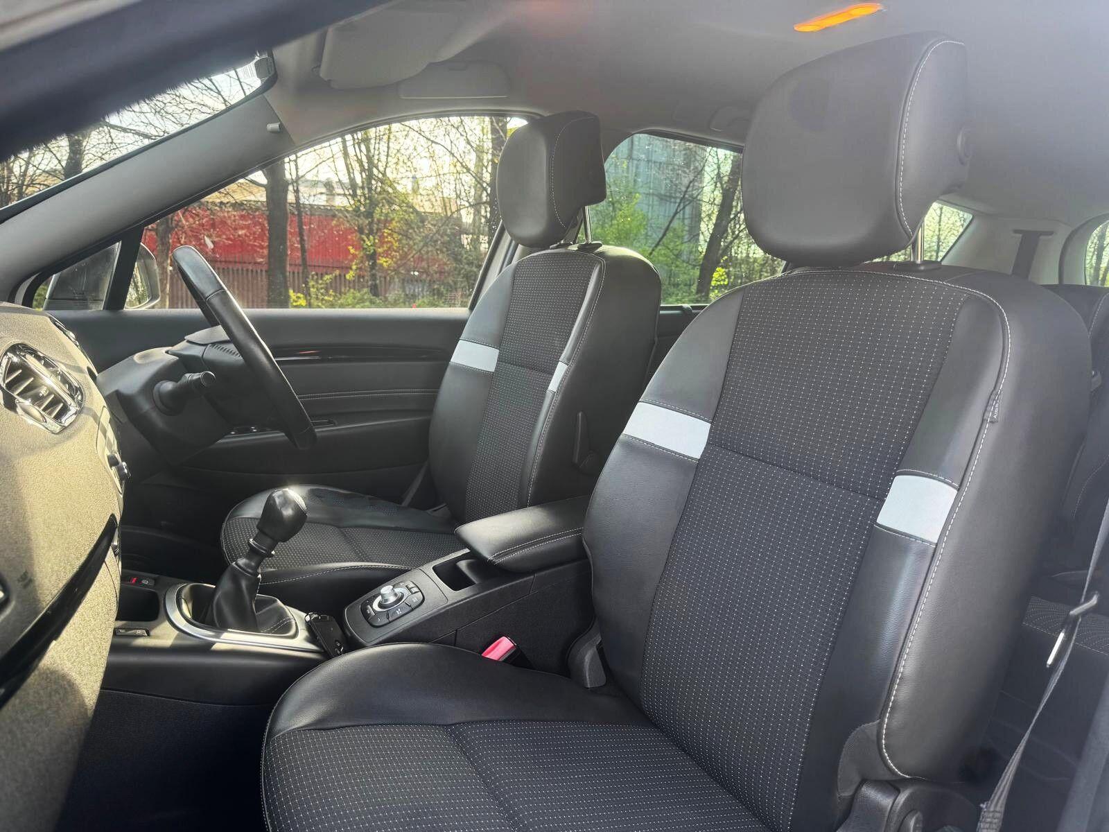 Renault Grand Scenic - Image 45