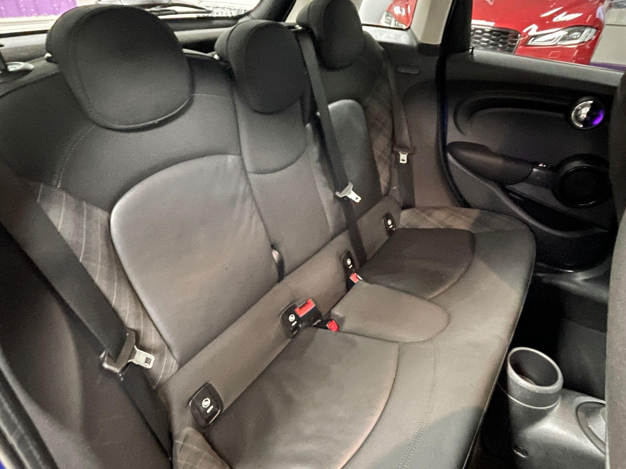 MINI Hatch - Image 27