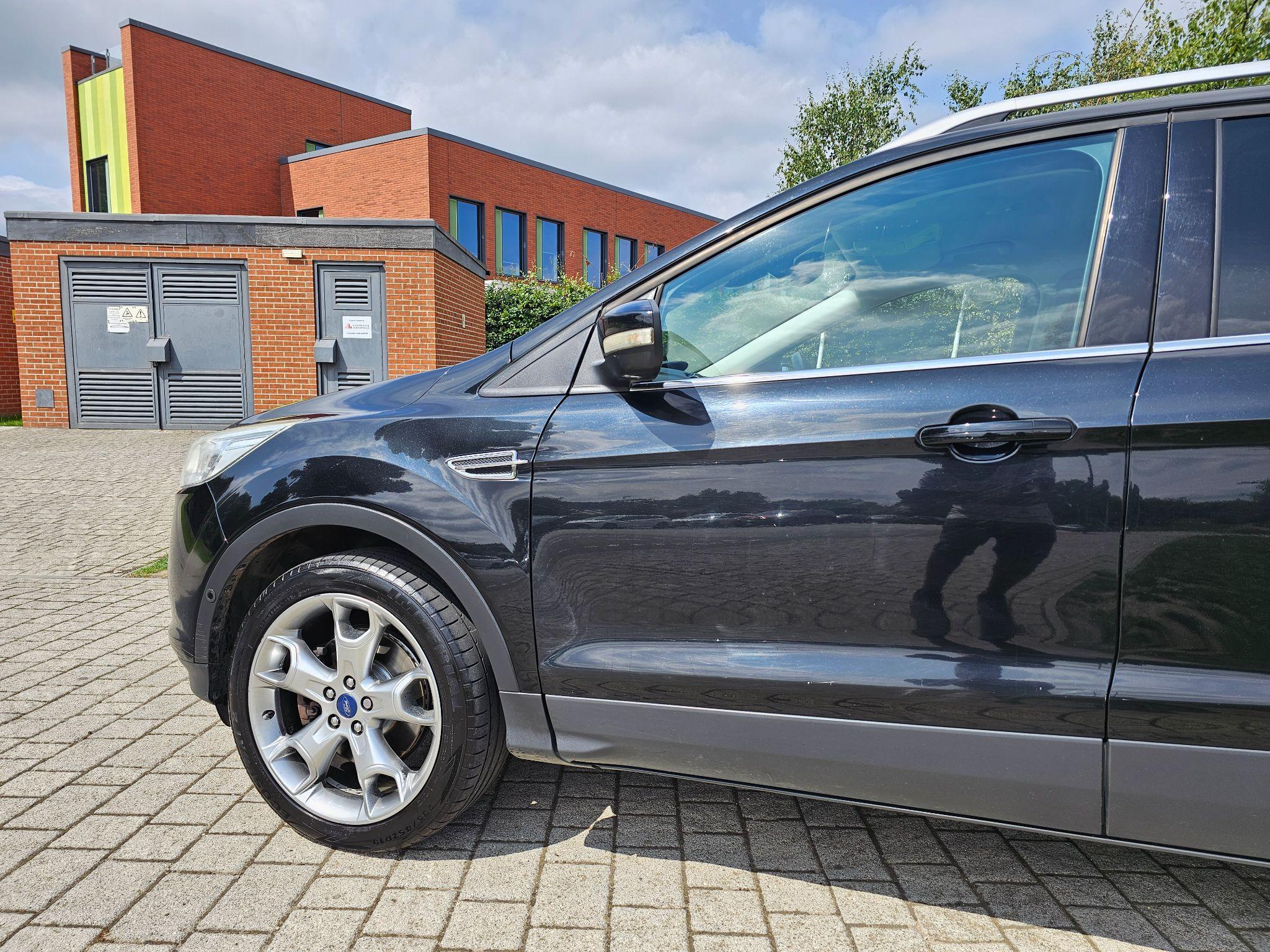 Ford Kuga - Image 40