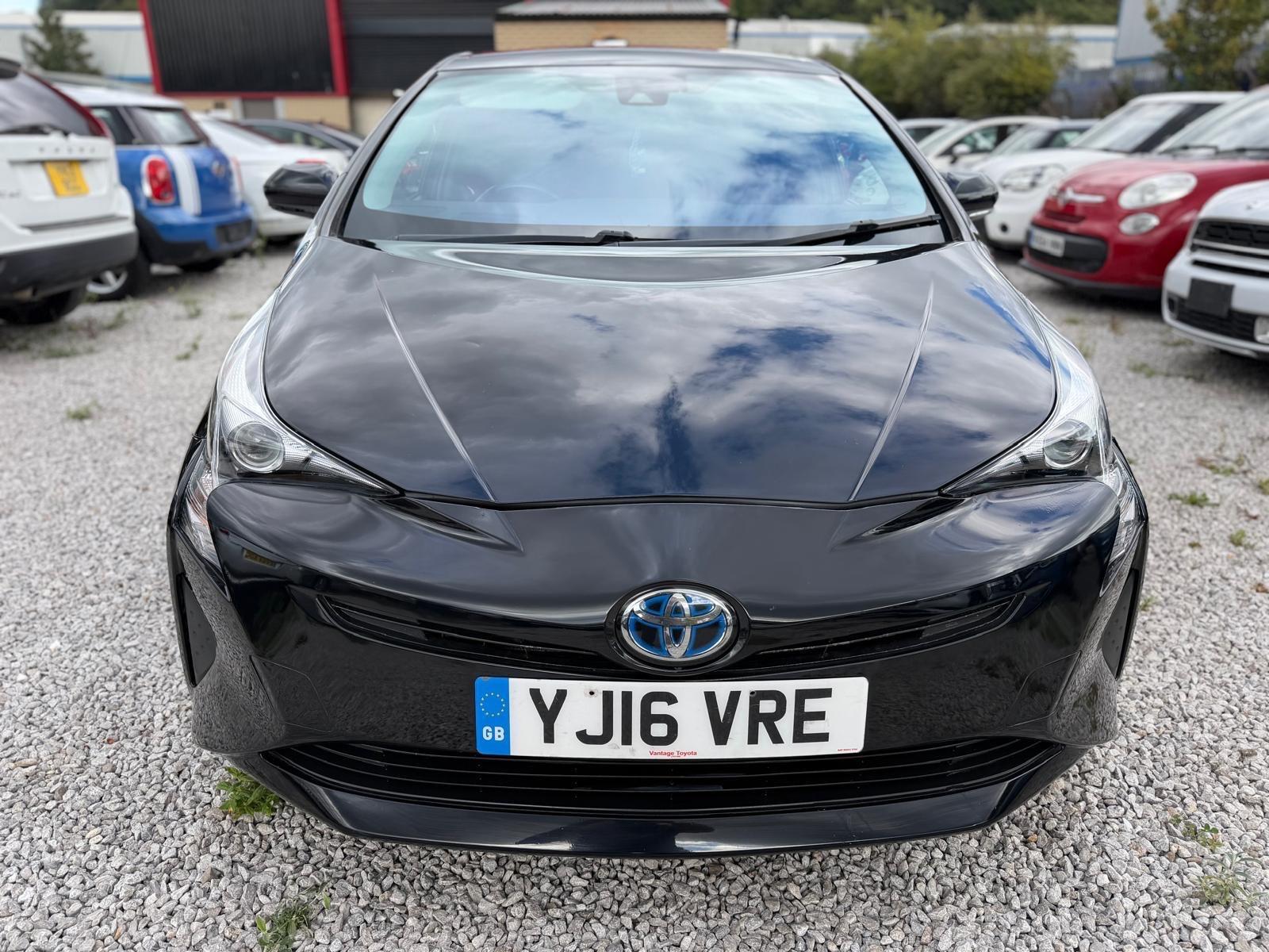 Toyota Prius - Image 2
