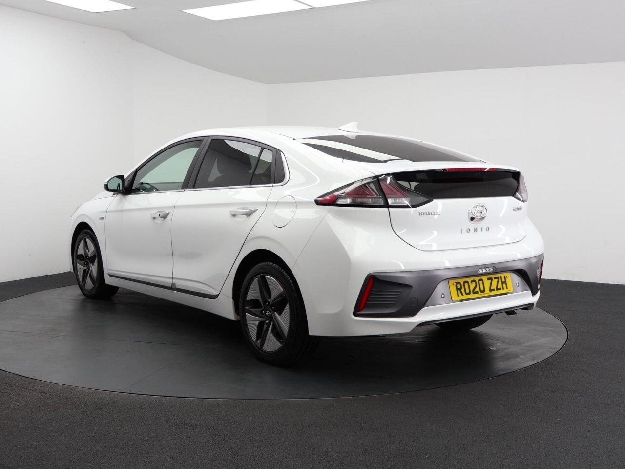 Hyundai Ioniq - Image 9