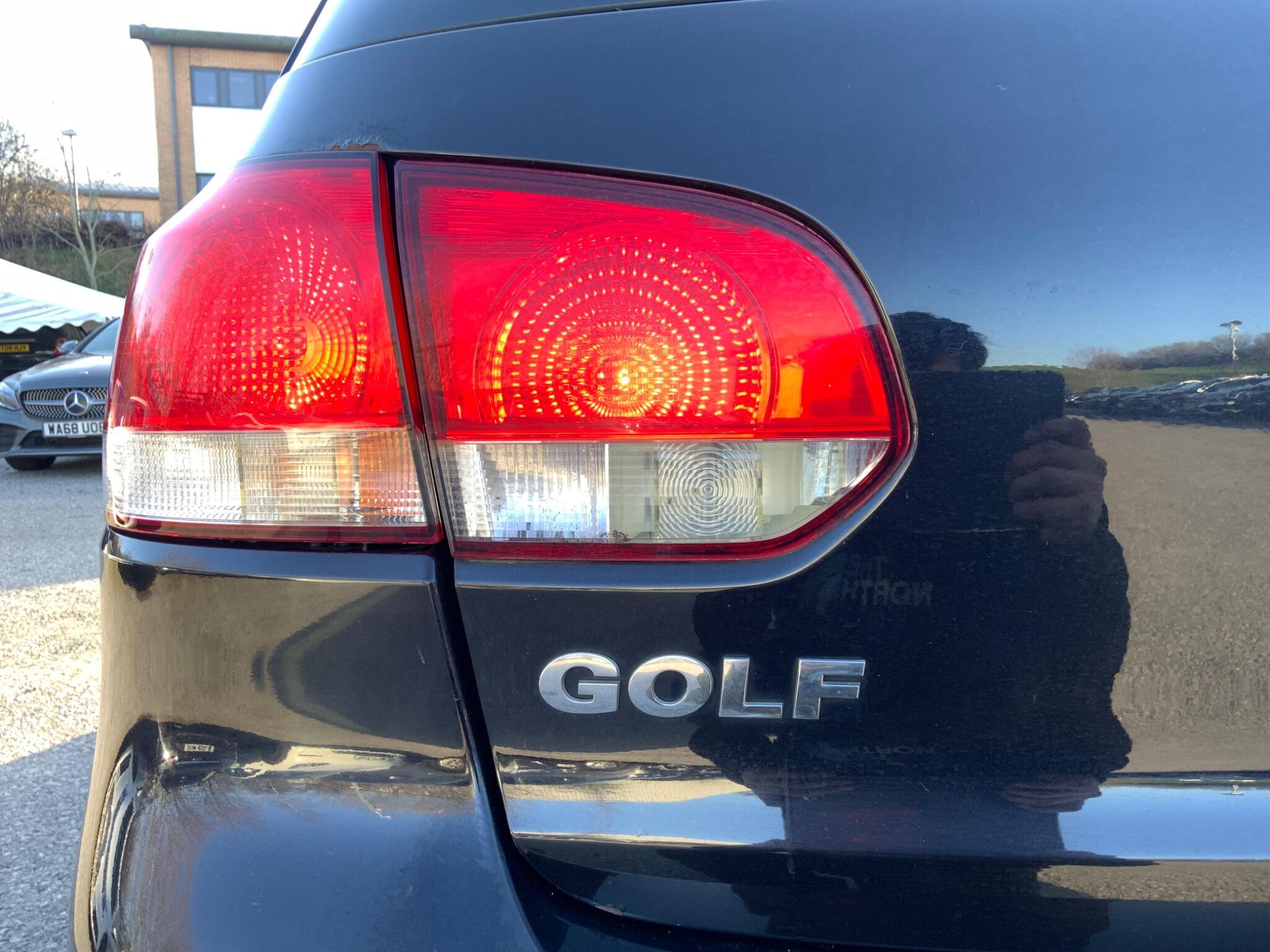 Volkswagen Golf - Image 29