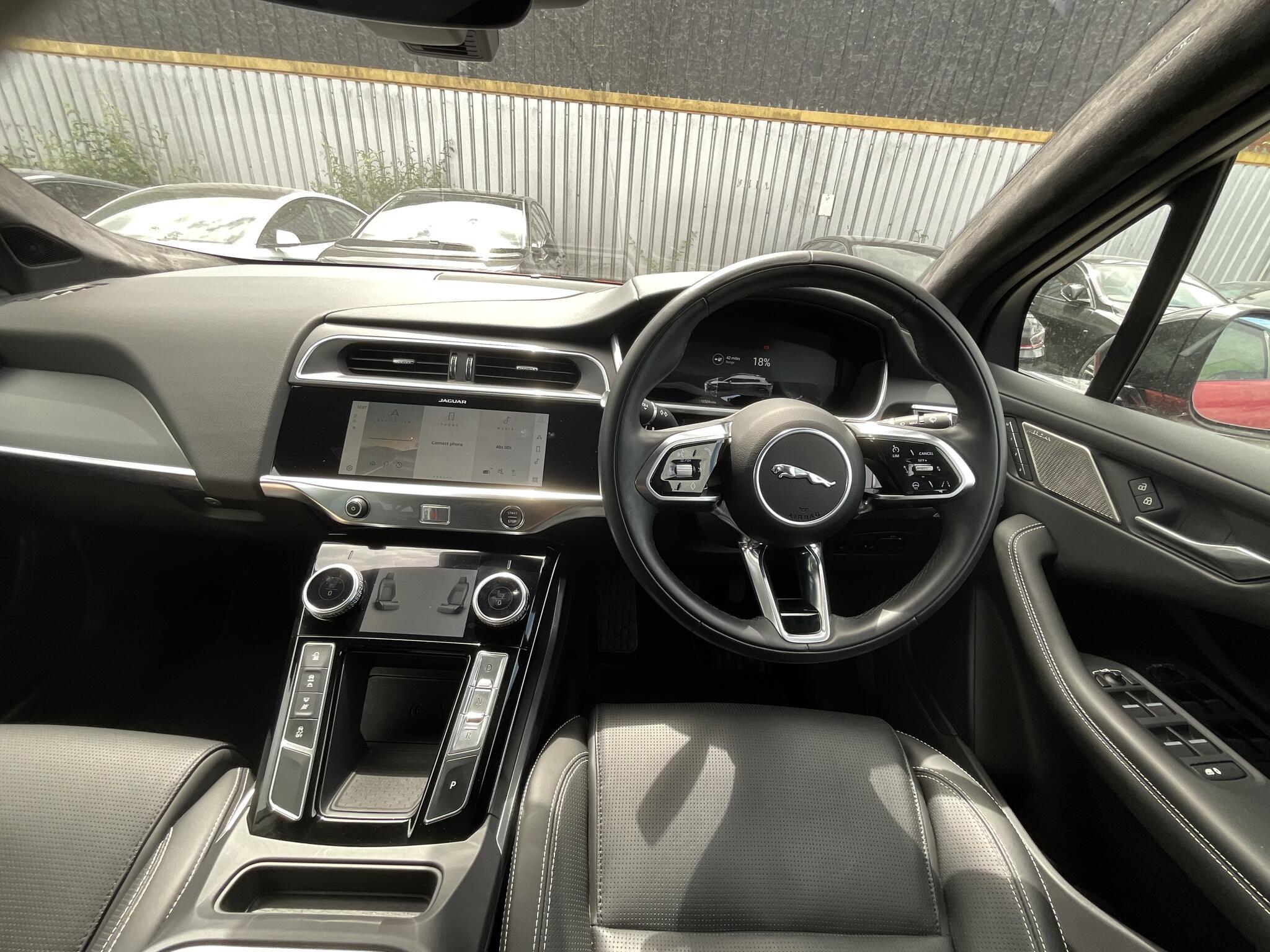 Jaguar I-Pace - Image 6