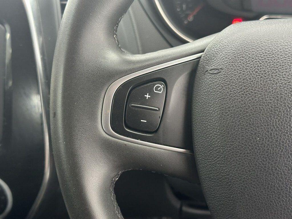 Renault Captur - Image 16