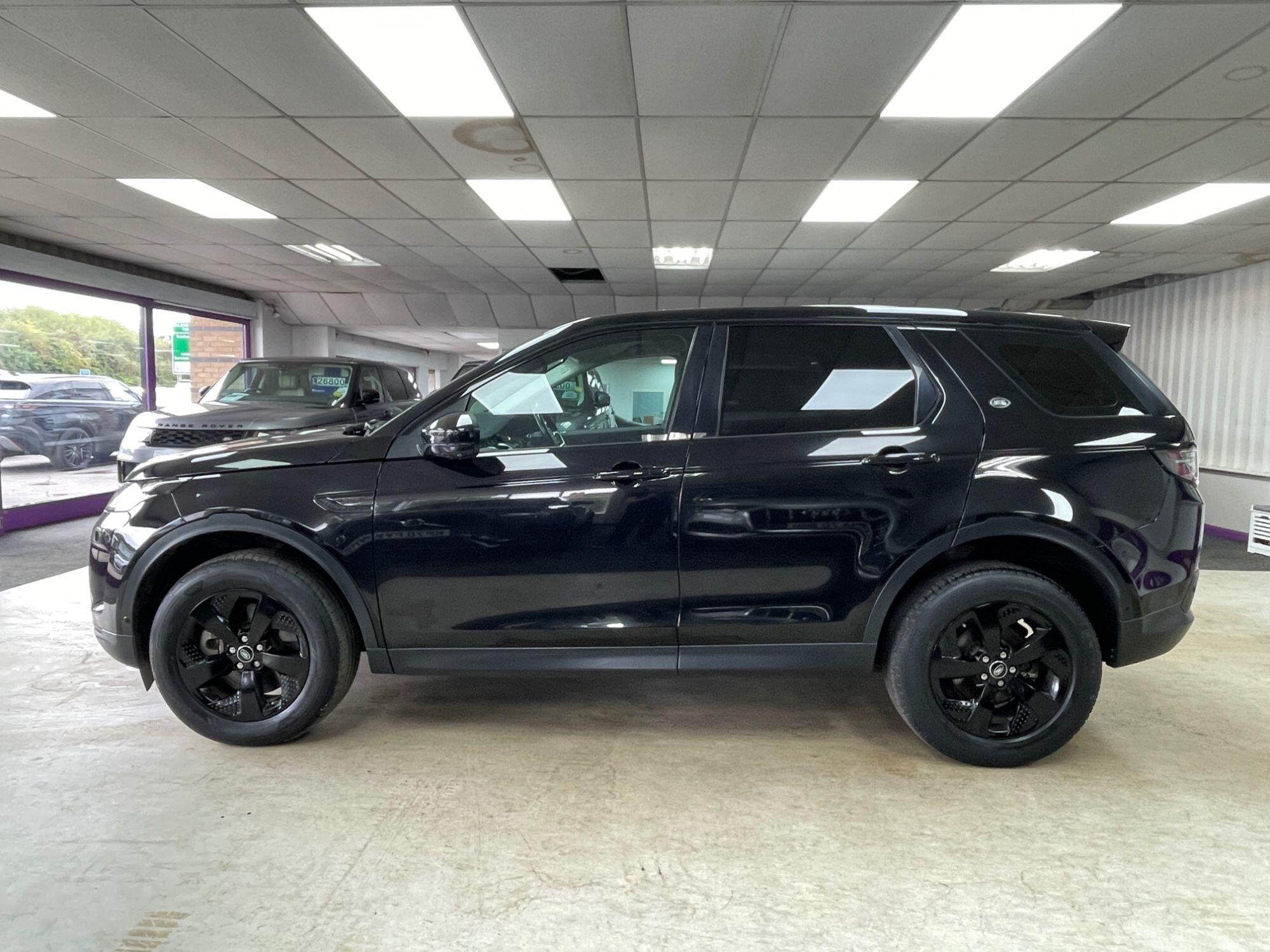 Land Rover DISCOVERY SPORT - Image 12