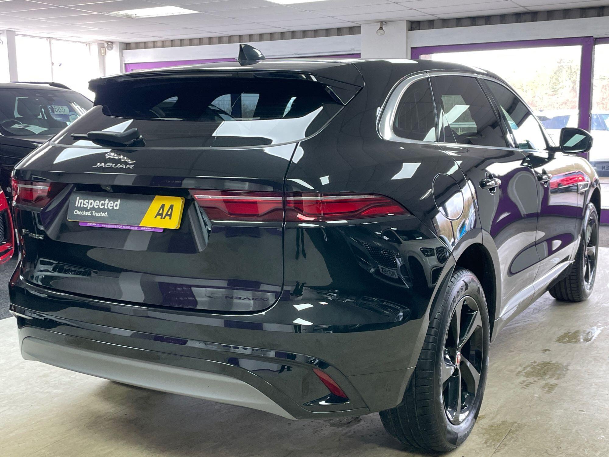 Jaguar F-Pace - Image 12