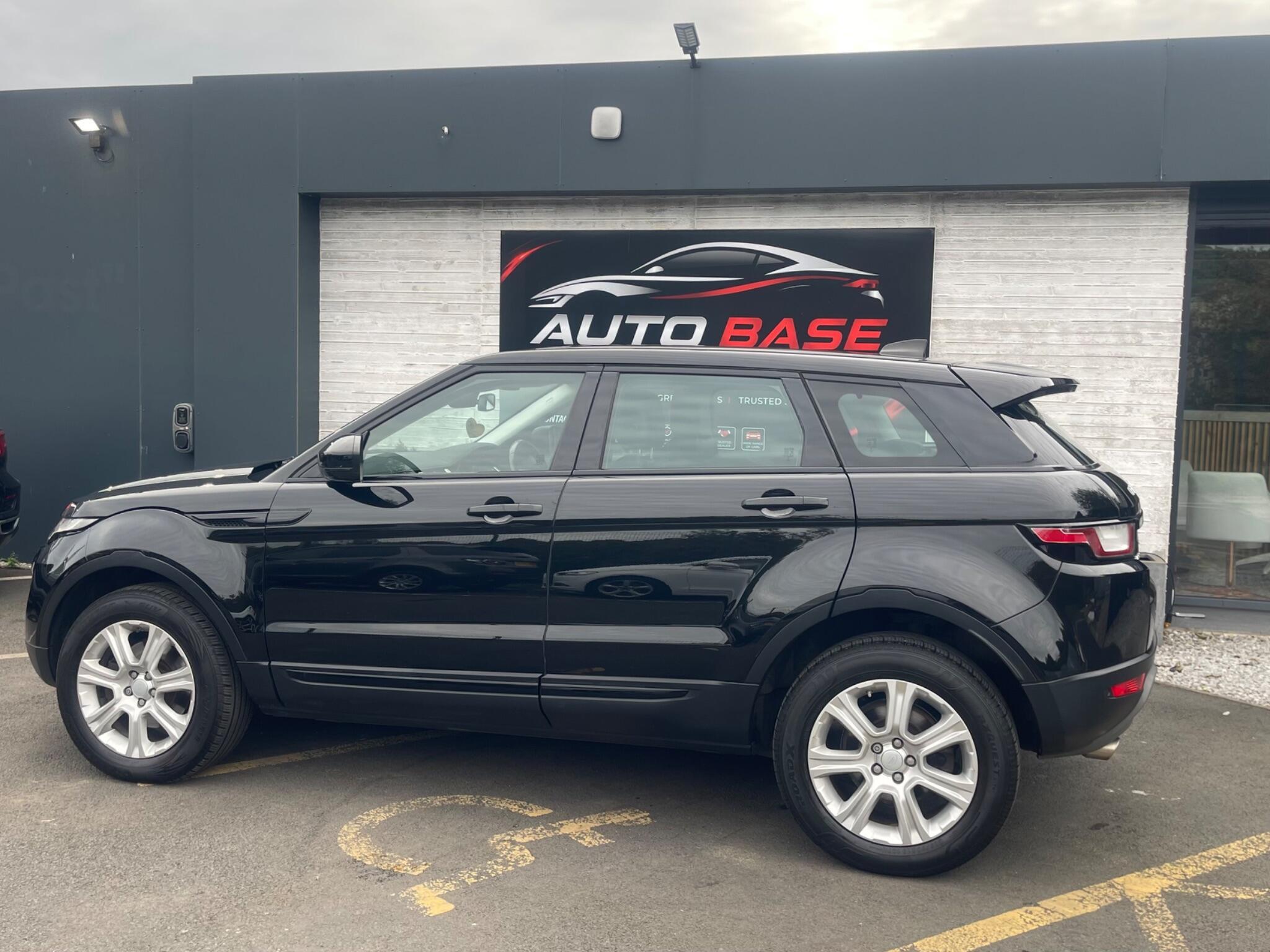 Land Rover Range Rover Evoque - Image 11