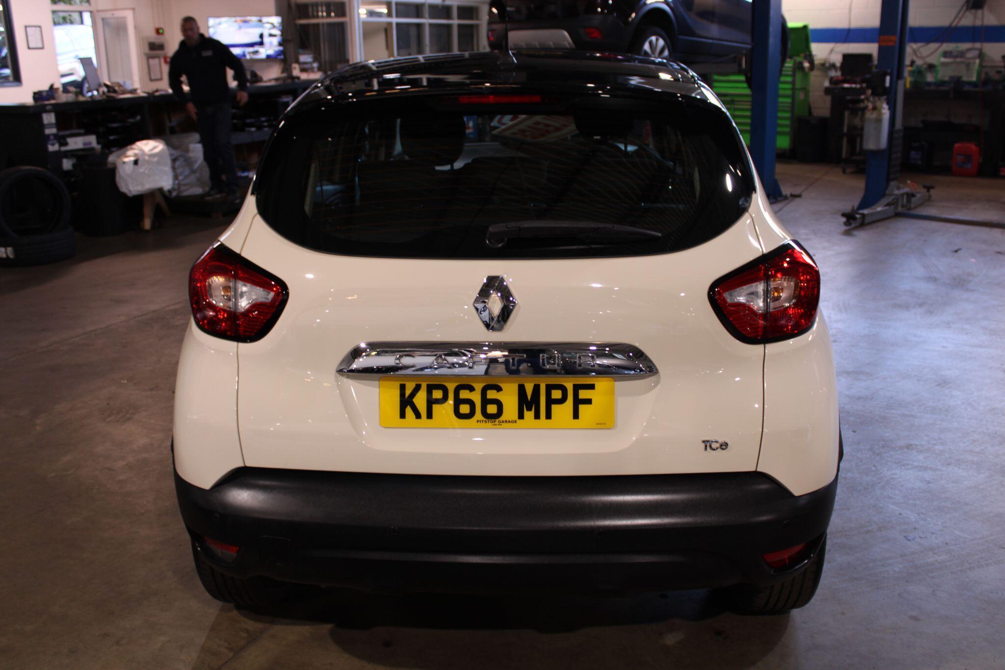 Renault Captur - Image 14