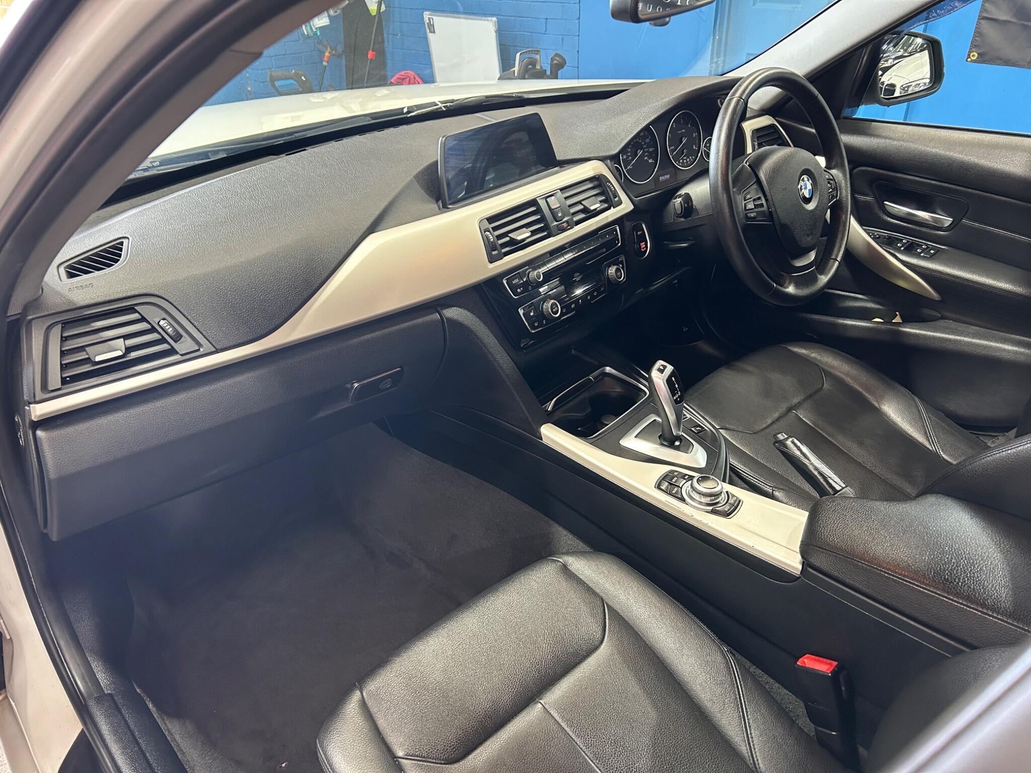 BMW 3 Series - Image 19