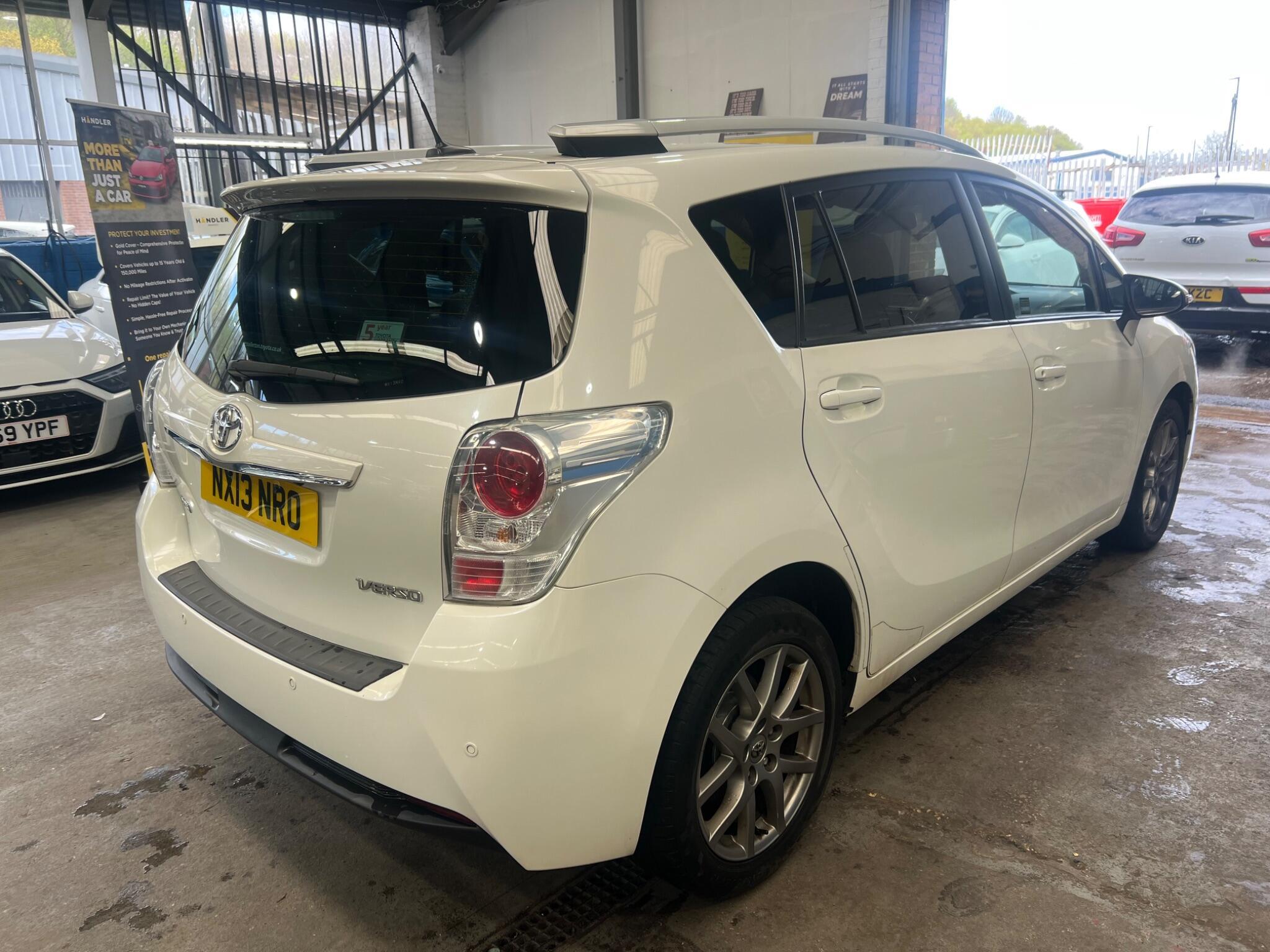 Toyota Verso - Image 5