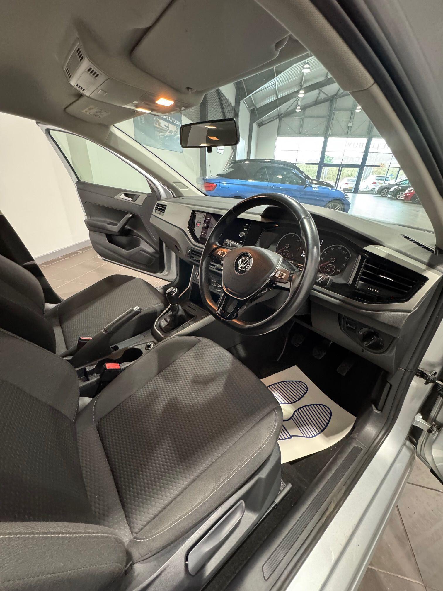 Volkswagen Polo - Image 14