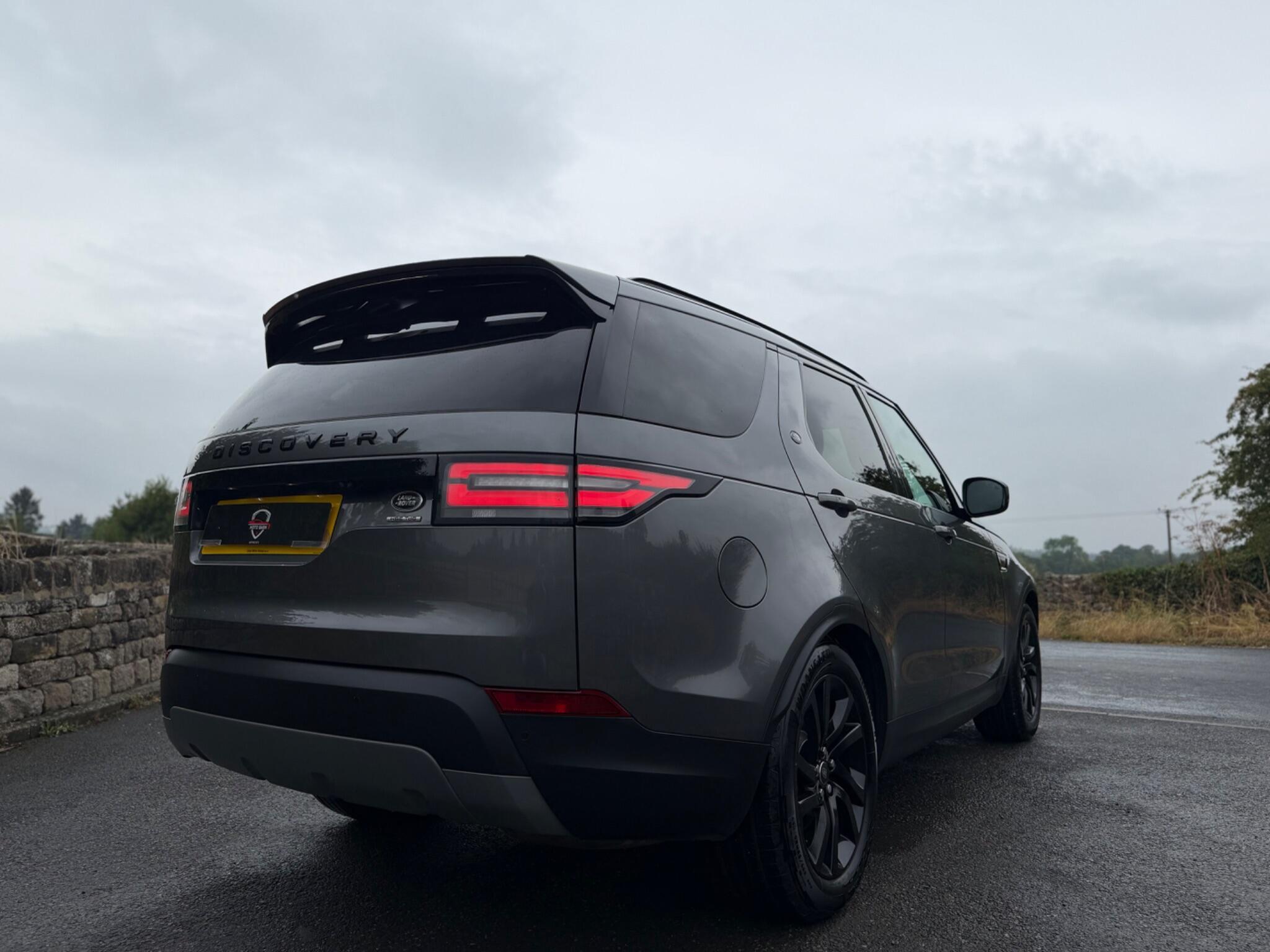 Land Rover Discovery - Image 15