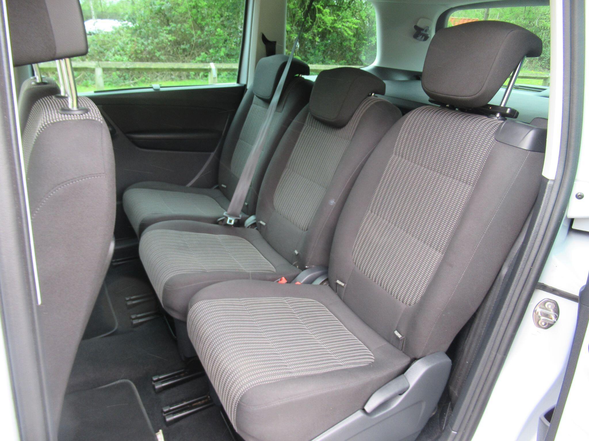 SEAT Alhambra - Image 16