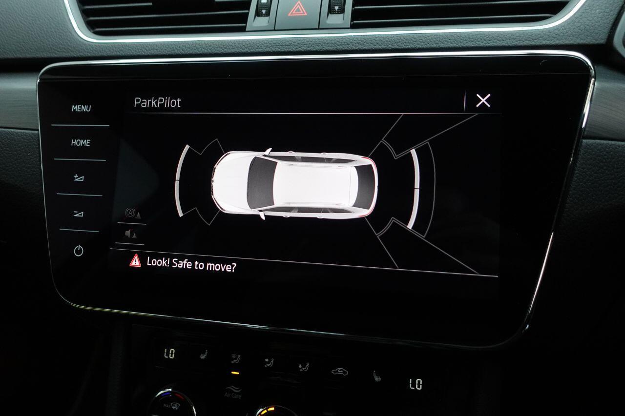 Skoda Superb - Image 17