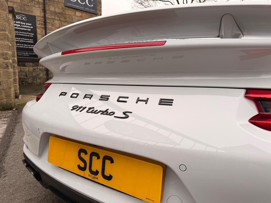 Porsche 911 - Image 30