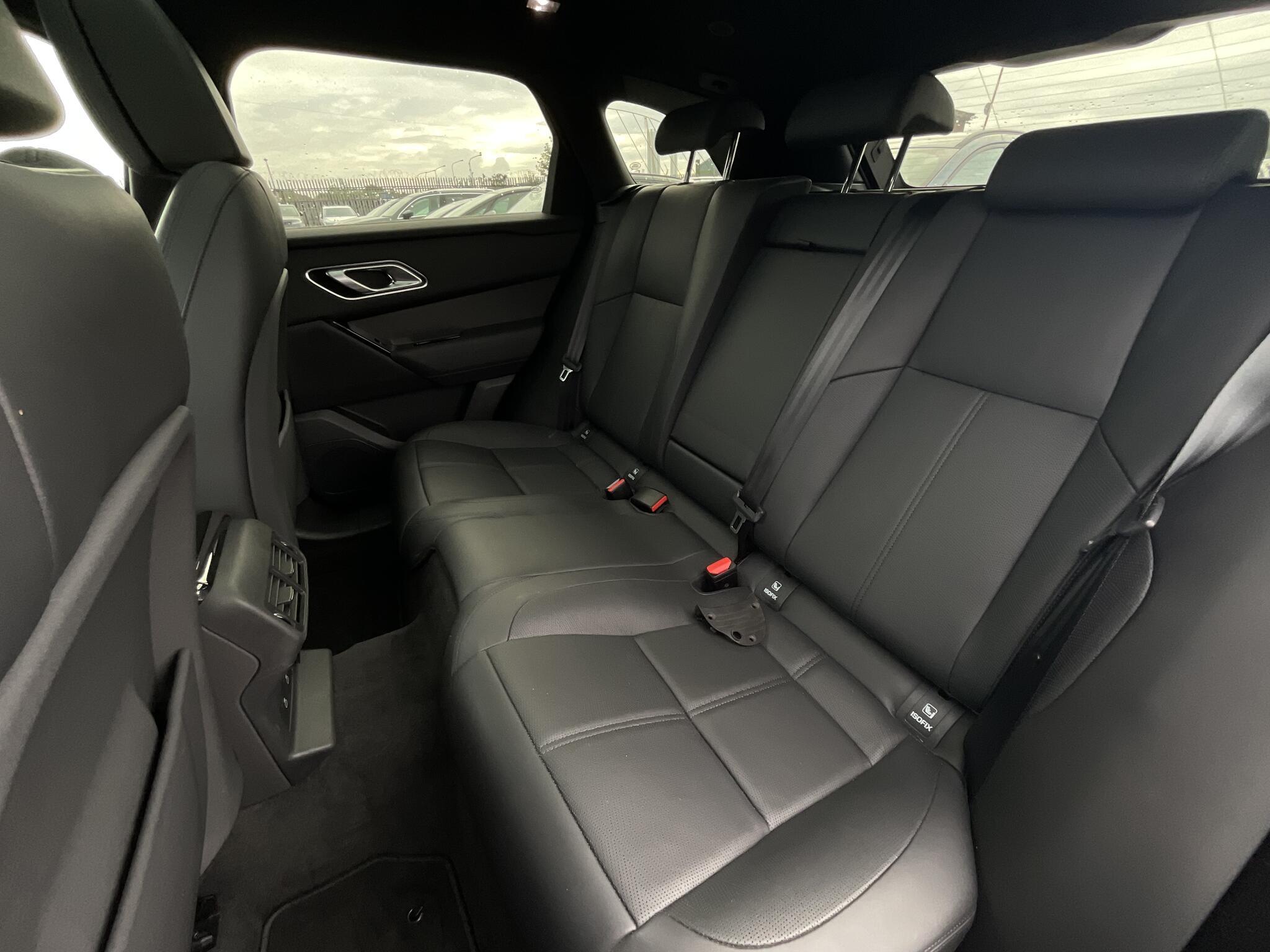 Land Rover Range Rover Velar - Image 14