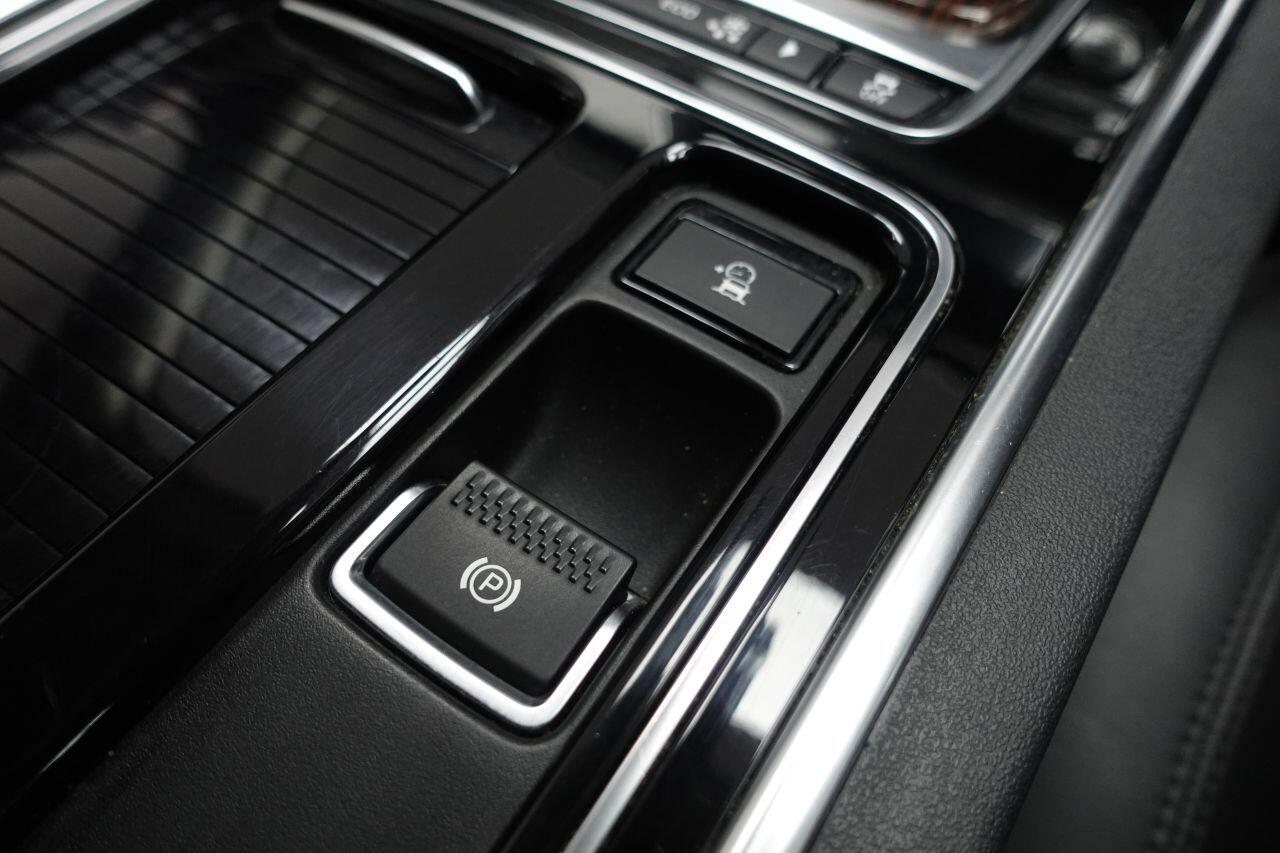 Jaguar XF - Image 46