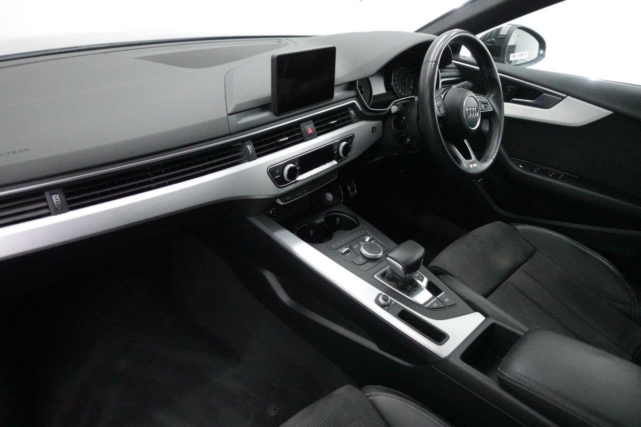Audi A5 - Image 18