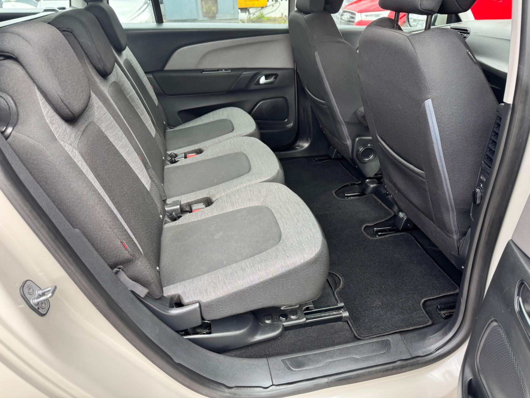 Citroen Grand C4 Picasso - Image 32